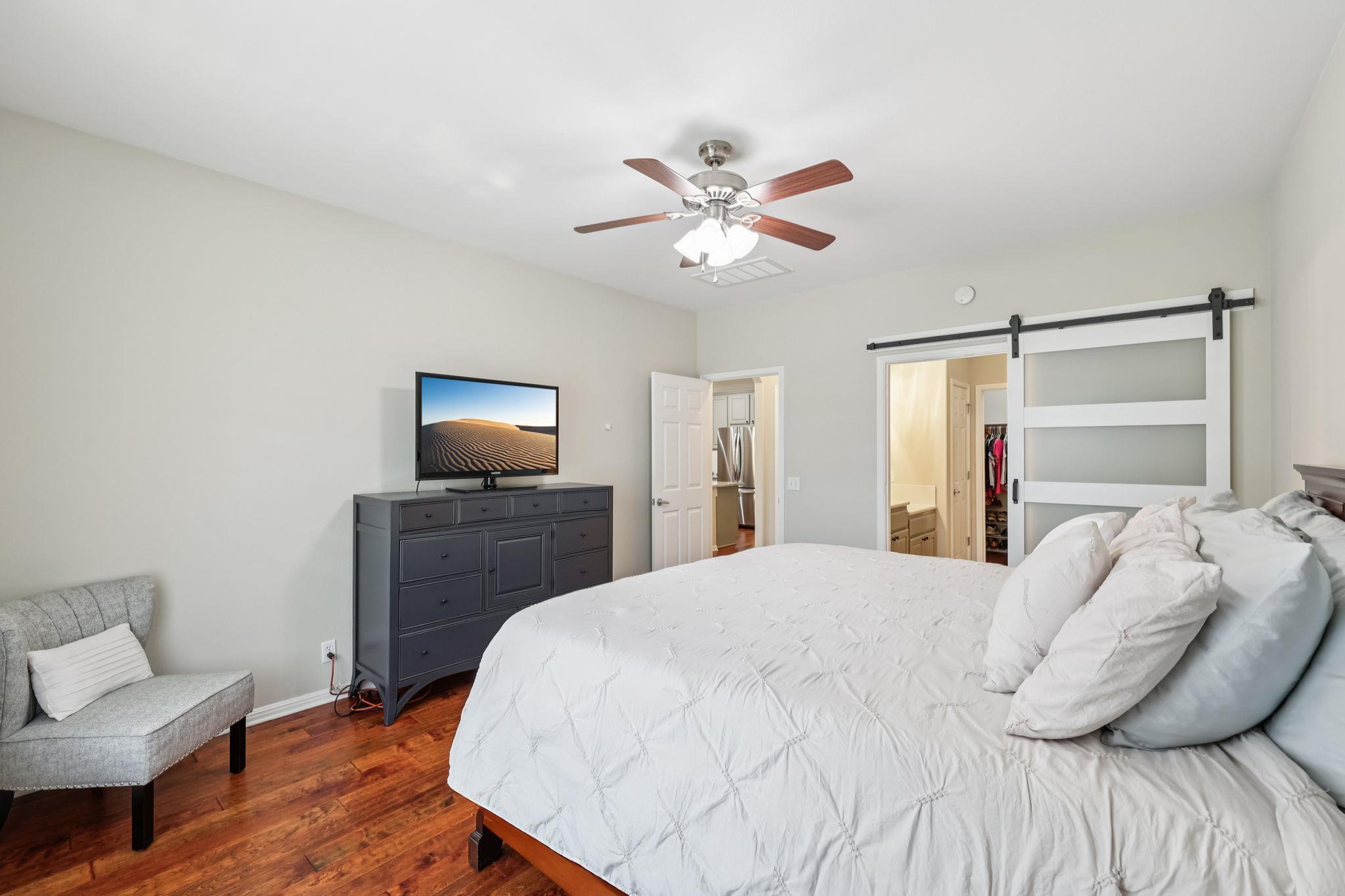 7901 Southwest Pkwy # 21, Austin, TX 78735