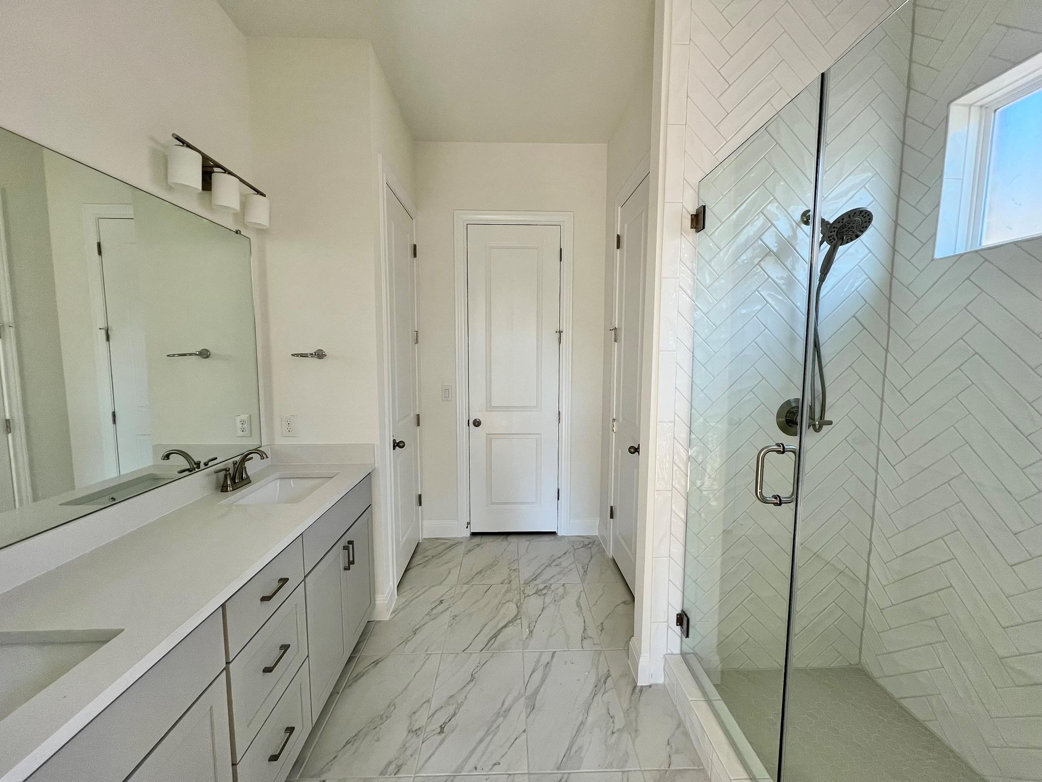 214 San Saba Dr, Buda, TX 78610