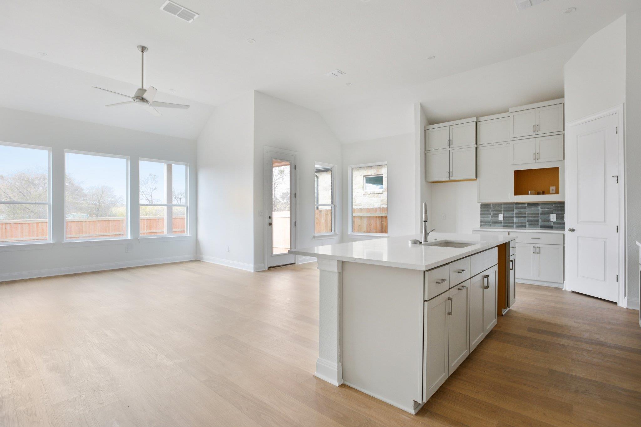 214 San Saba Dr, Buda, TX 78610