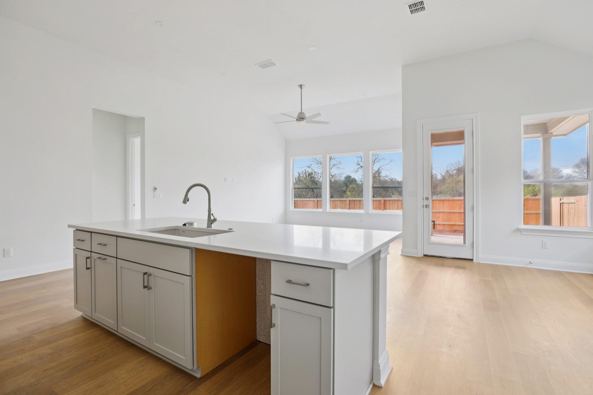 214 San Saba Dr, Buda, TX 78610