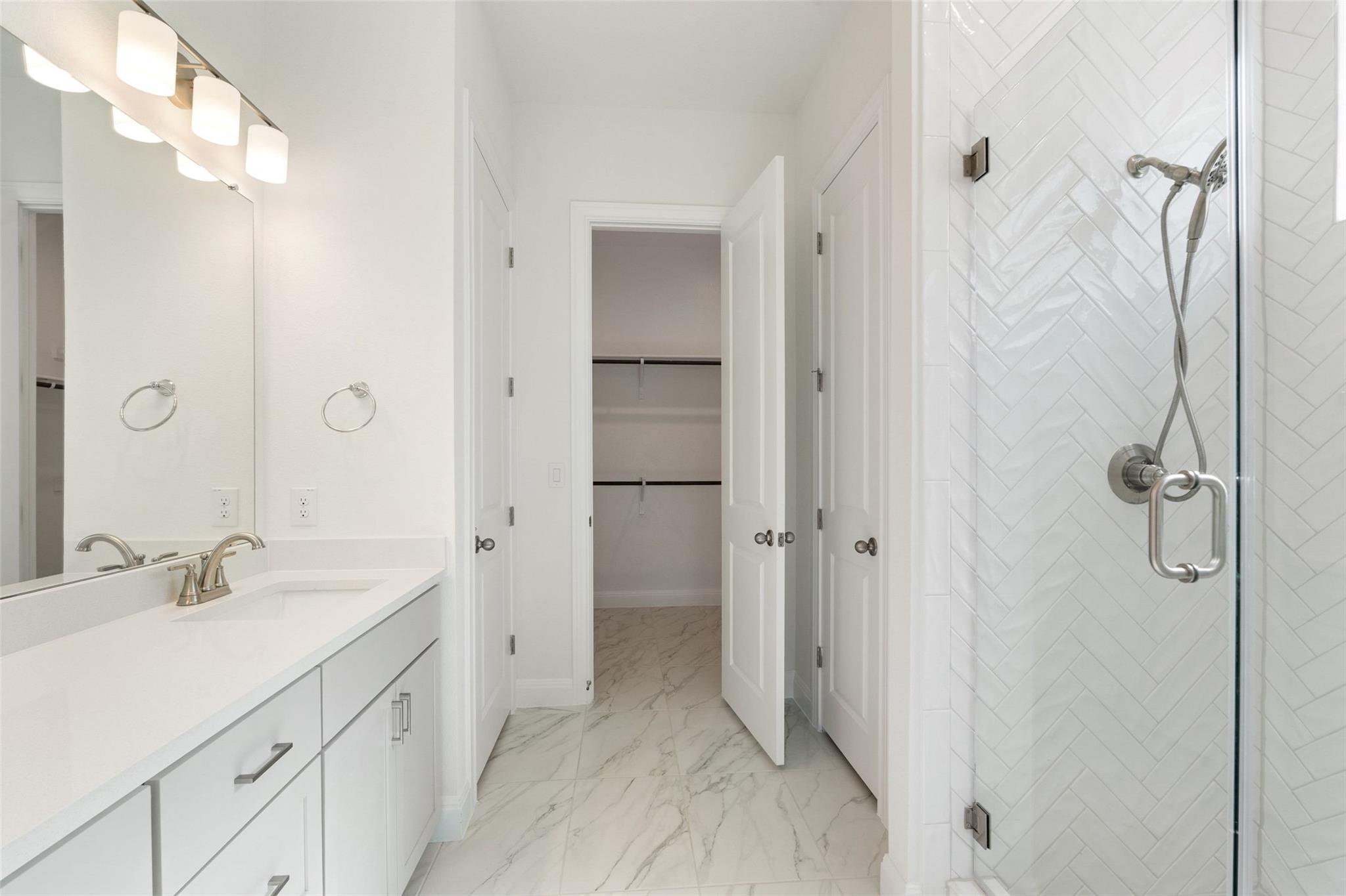 214 San Saba Dr, Buda, TX 78610