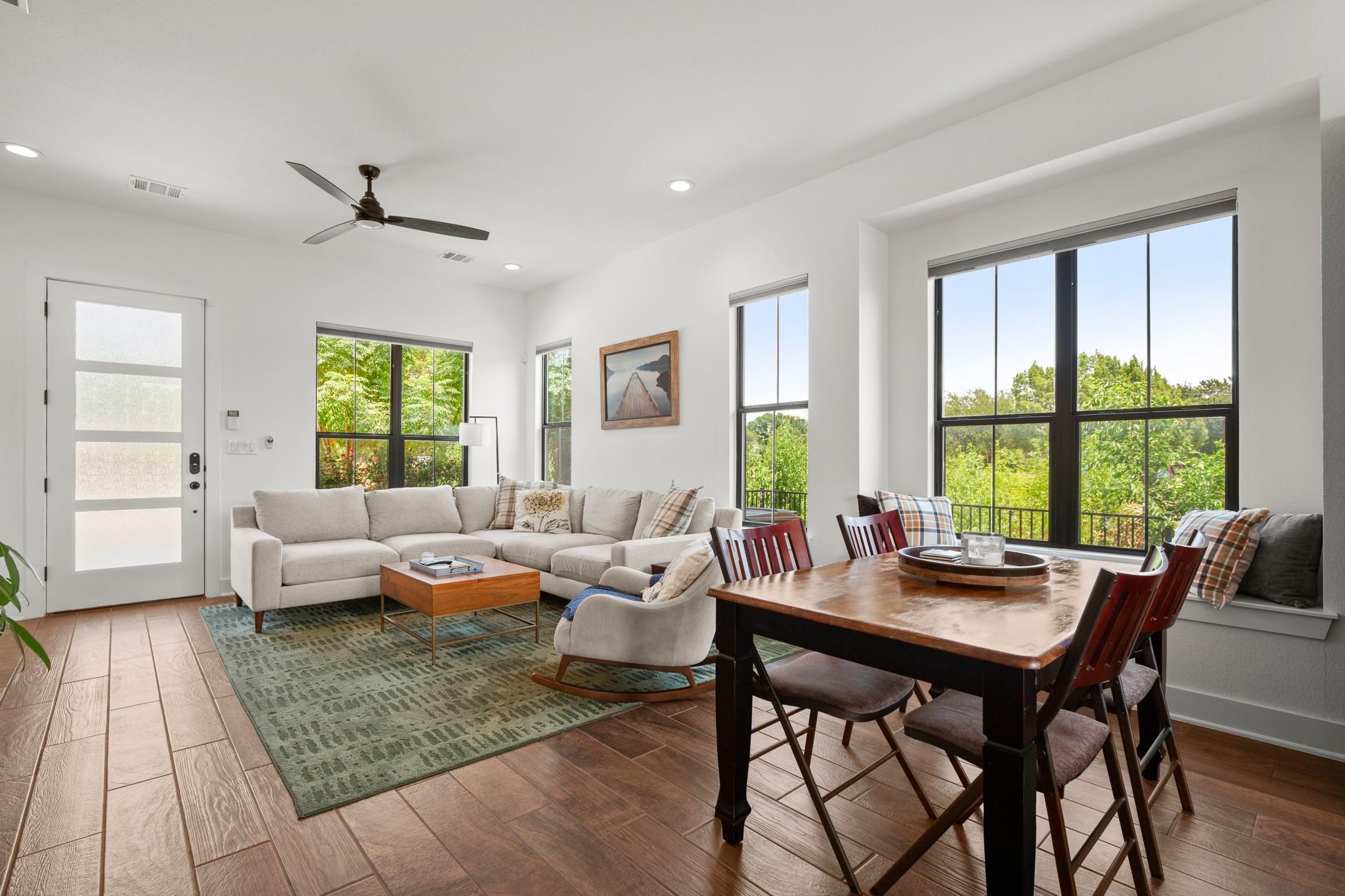 808A E 17th St, Georgetown, TX 78626