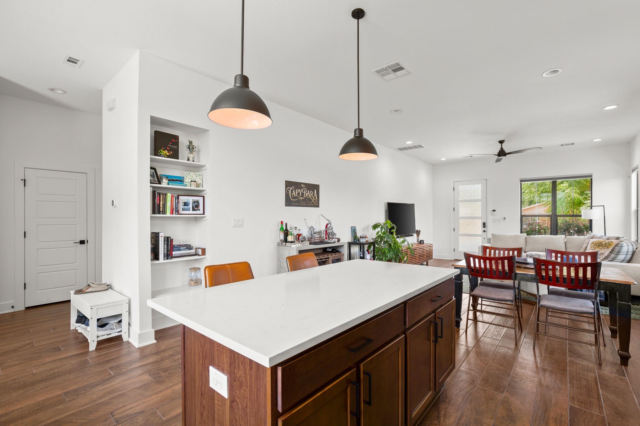 808A E 17th St, Georgetown, TX 78626