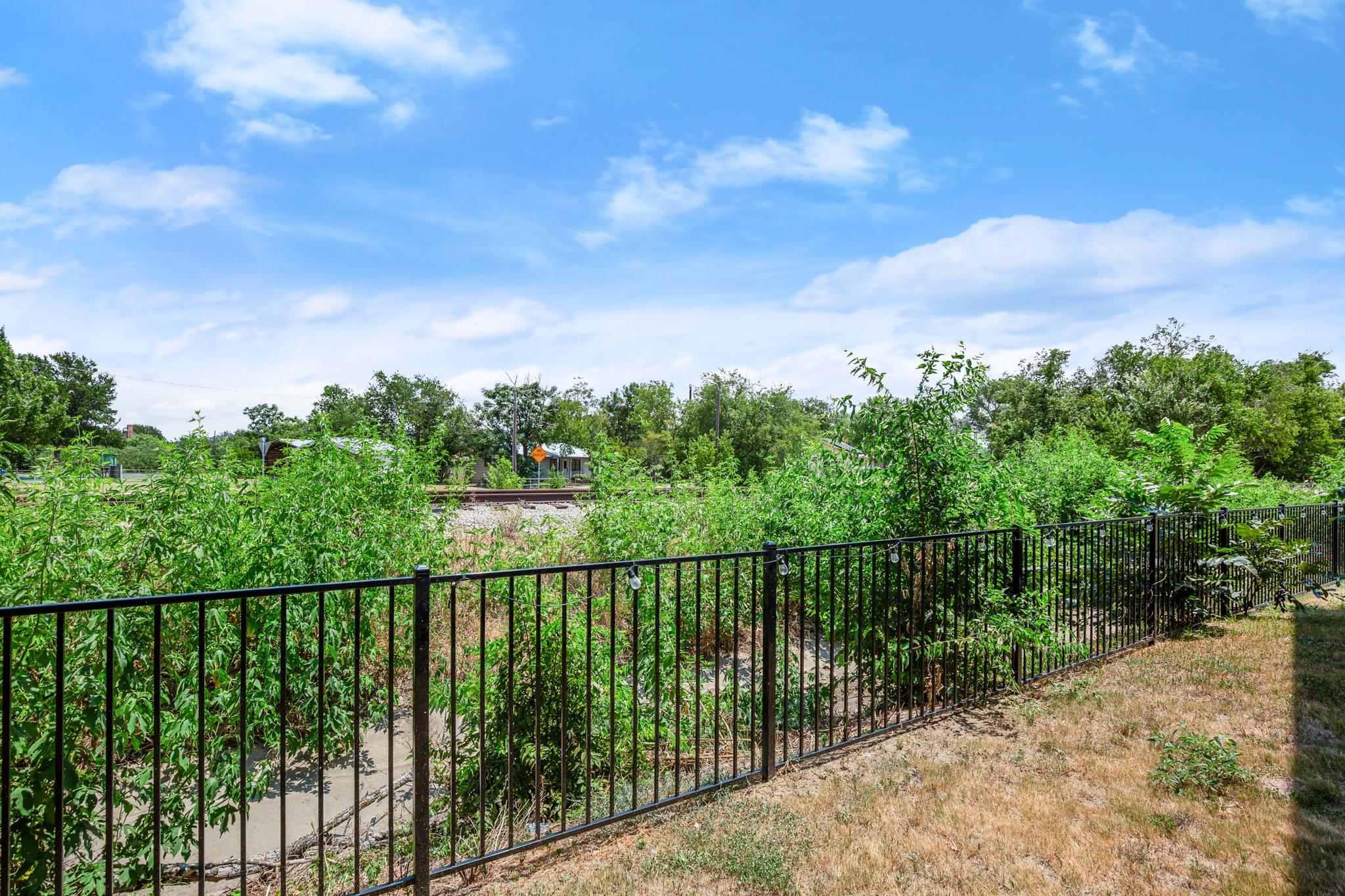 808A E 17th St, Georgetown, TX 78626