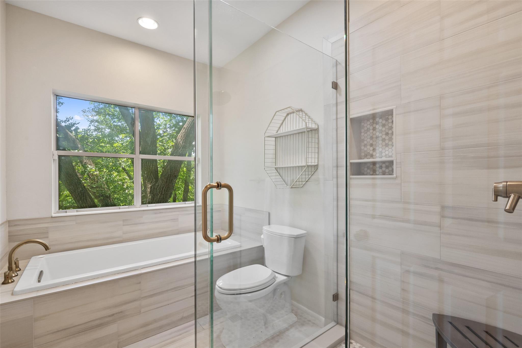 5507 Oakwood Cv # A-2, Austin, TX 78731