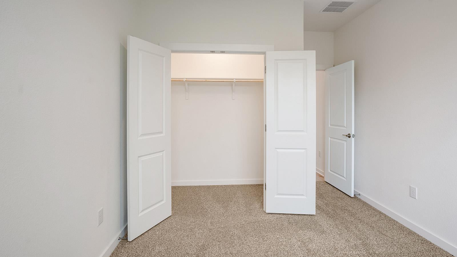 517 Prairie Wind Dr, Leander, TX 78641