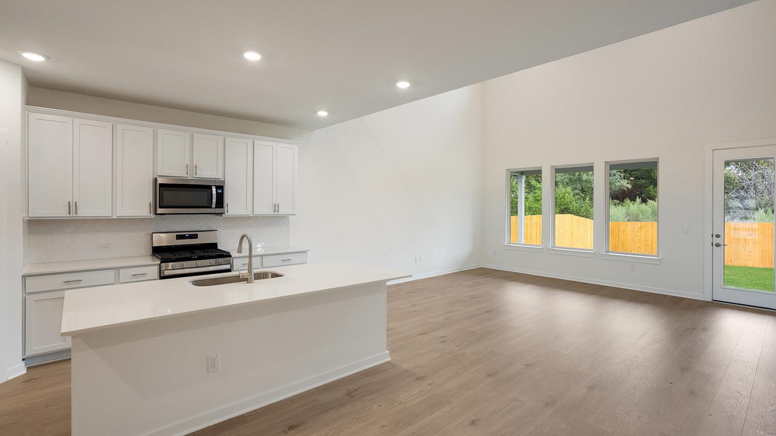 517 Prairie Wind Dr, Leander, TX 78641