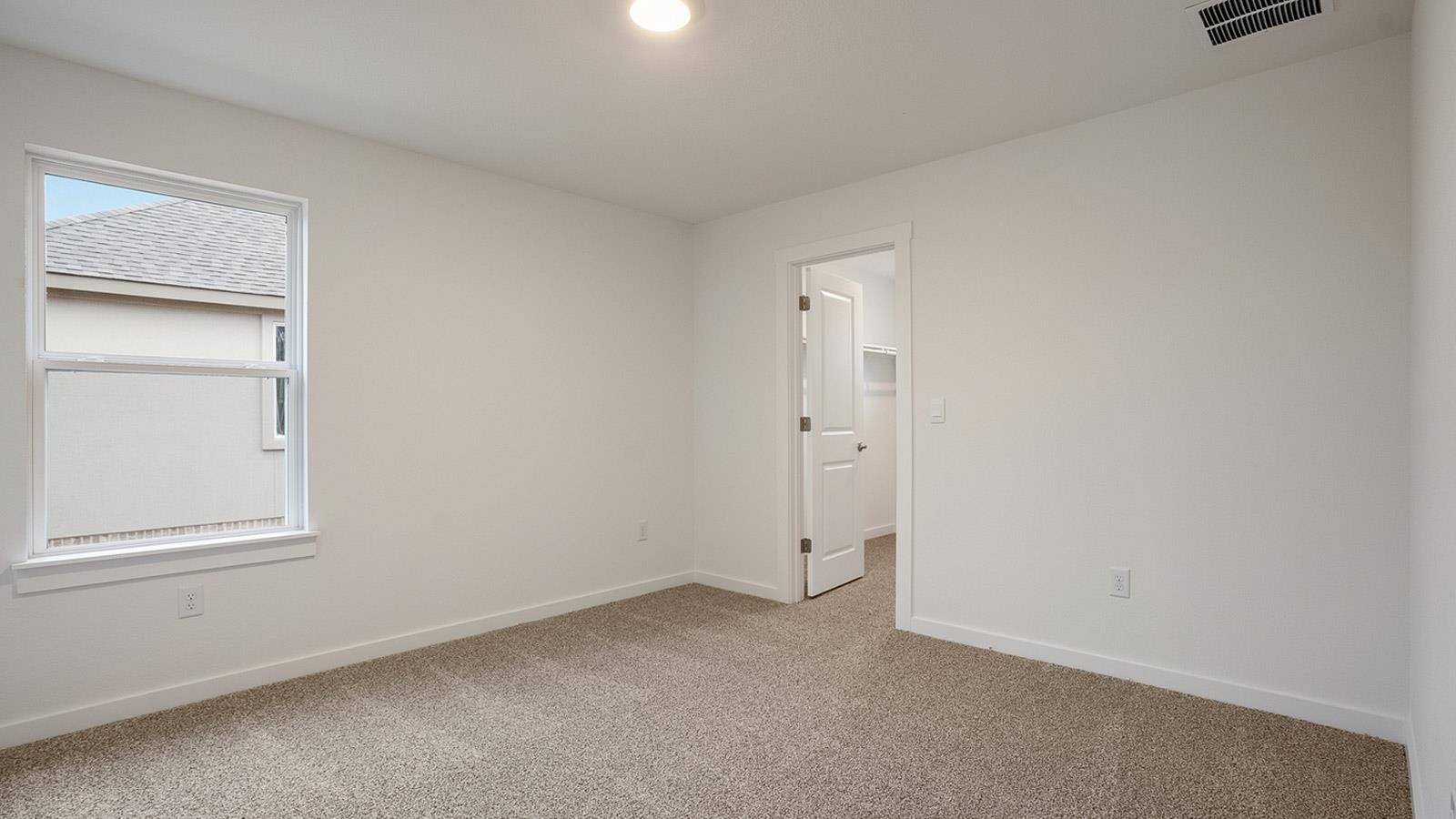 517 Prairie Wind Dr, Leander, TX 78641