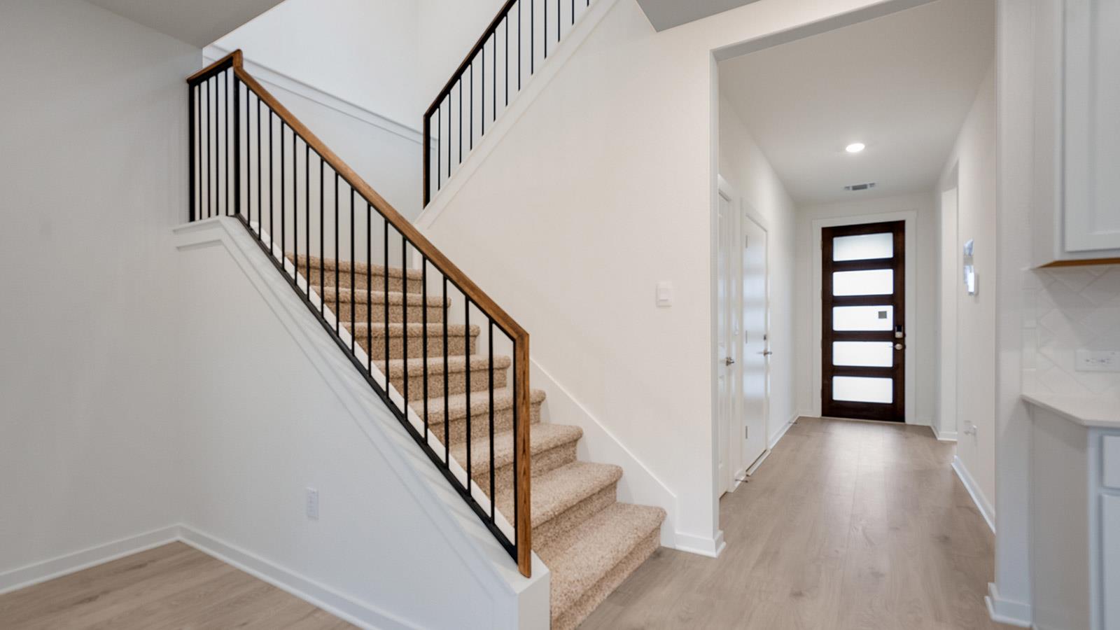 517 Prairie Wind Dr, Leander, TX 78641