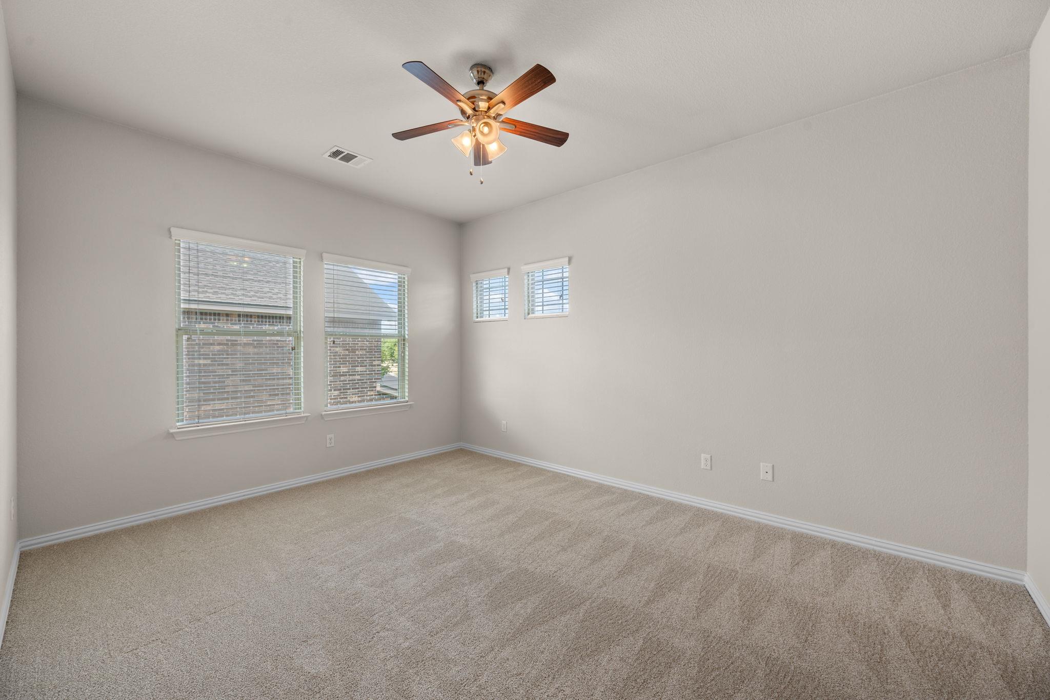 401 Mourning Dove Ln, Leander, TX 78641