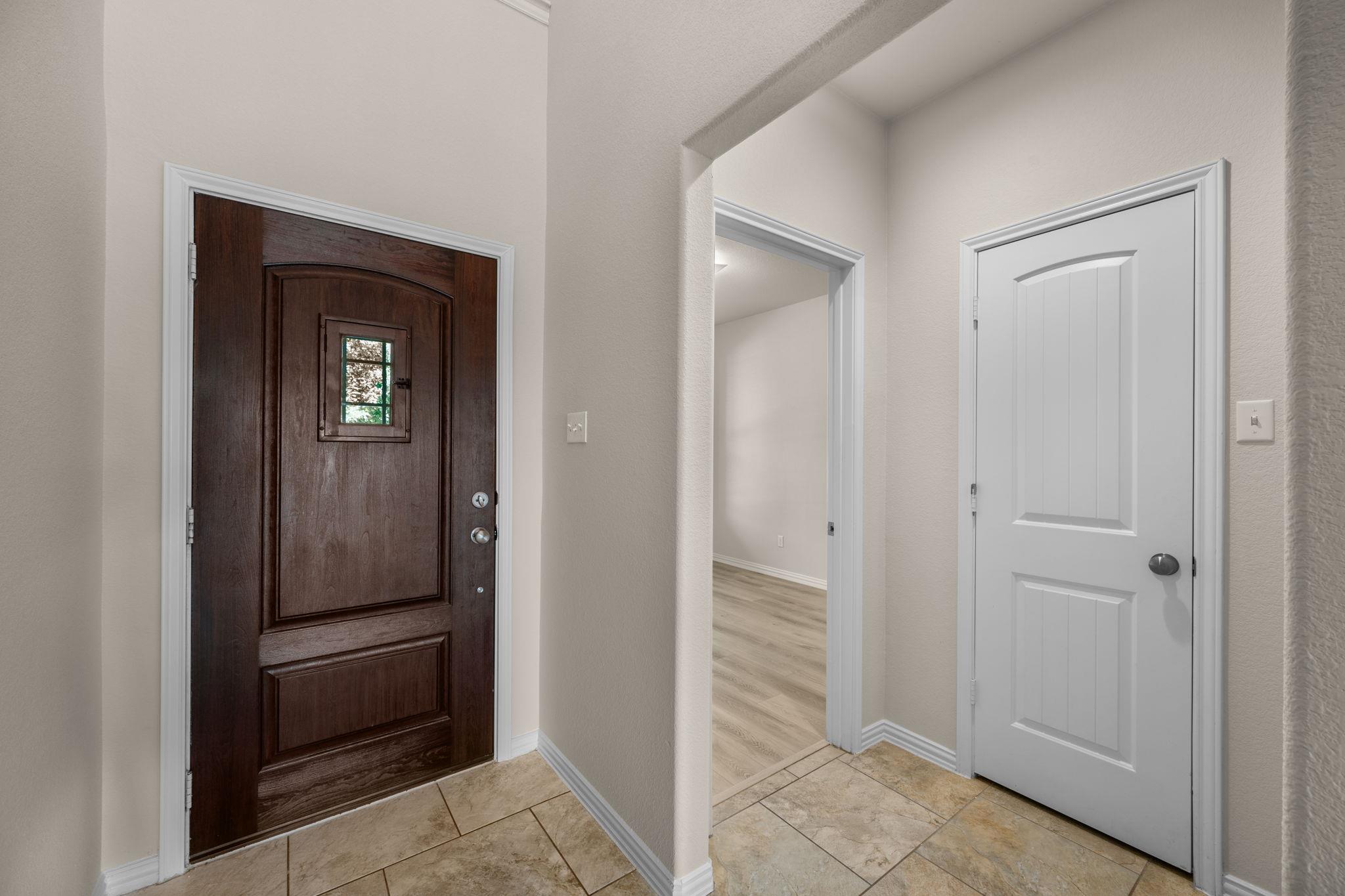 401 Mourning Dove Ln, Leander, TX 78641