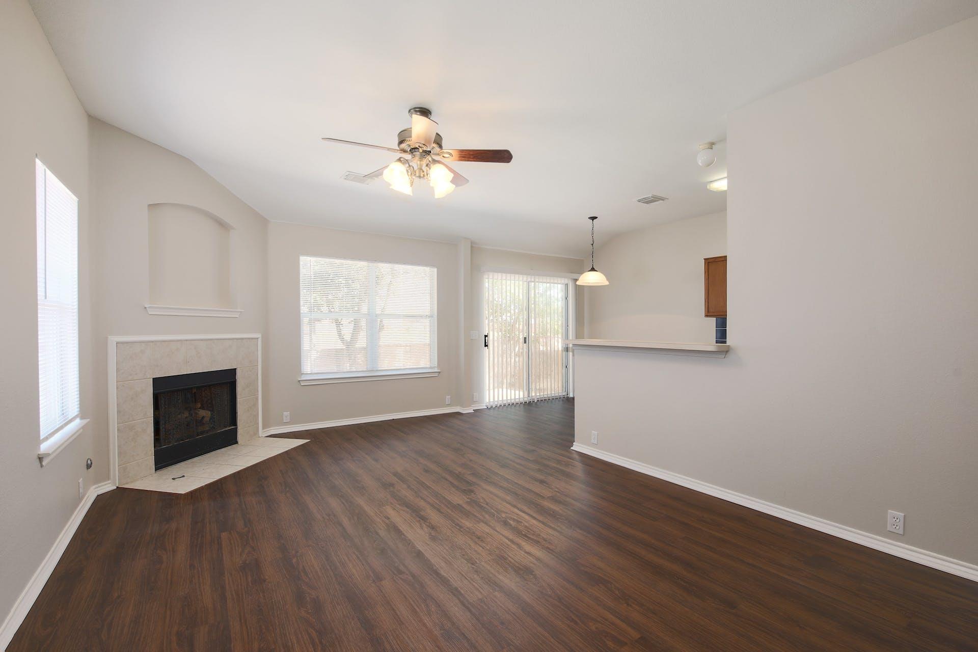 14904 Antique Finish Dr, Pflugerville, TX 78660