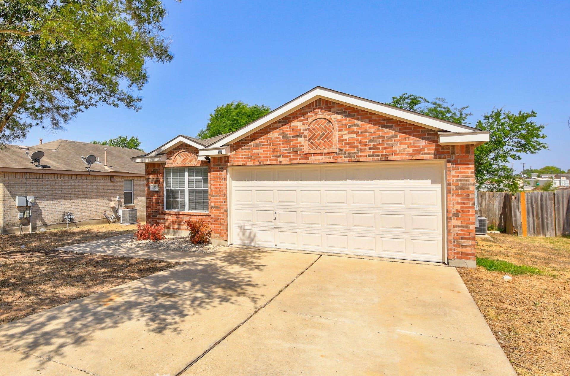 14904 Antique Finish Dr, Pflugerville, TX 78660