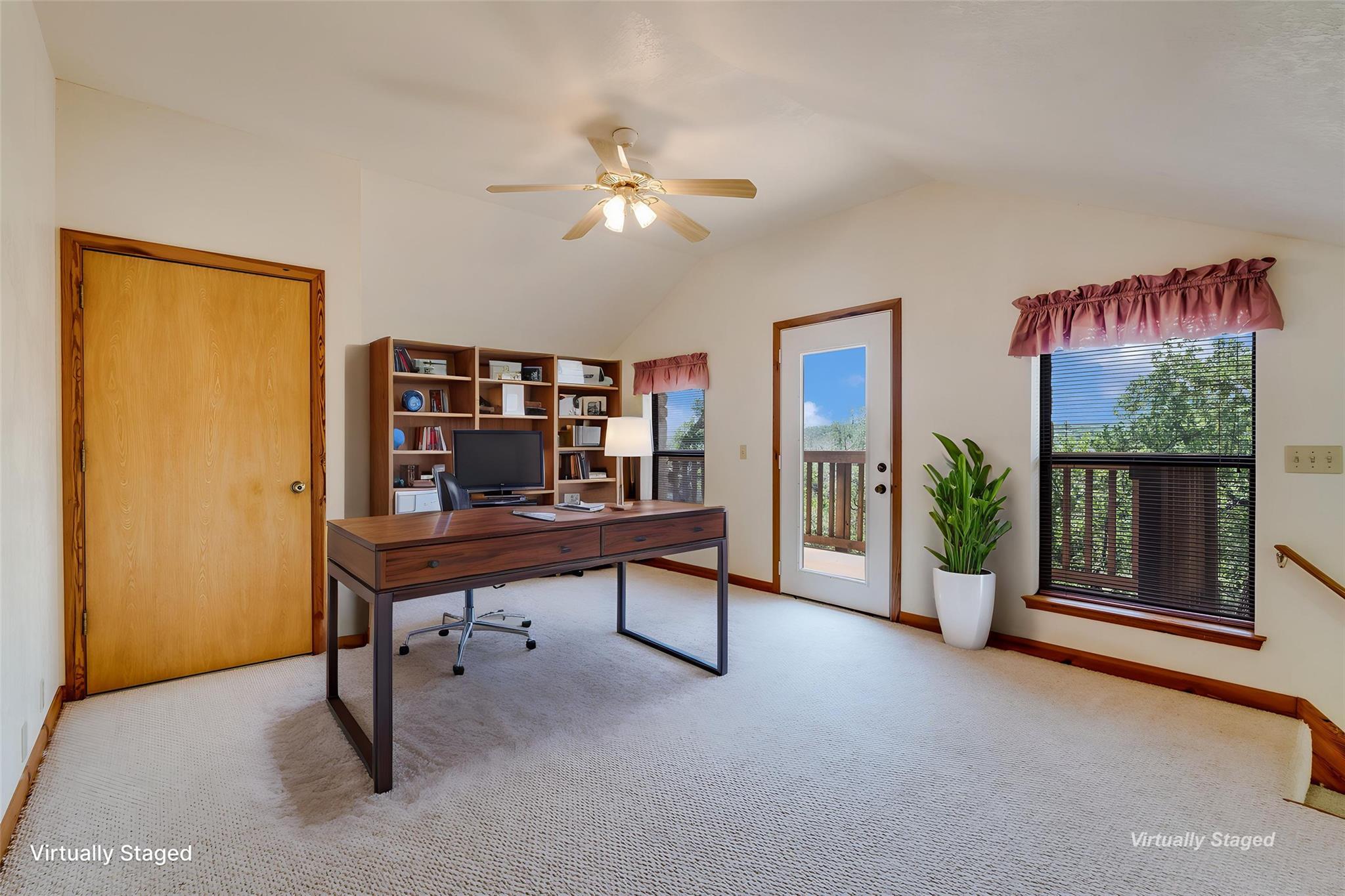 199 Middleton Rd, Spicewood, TX 78669