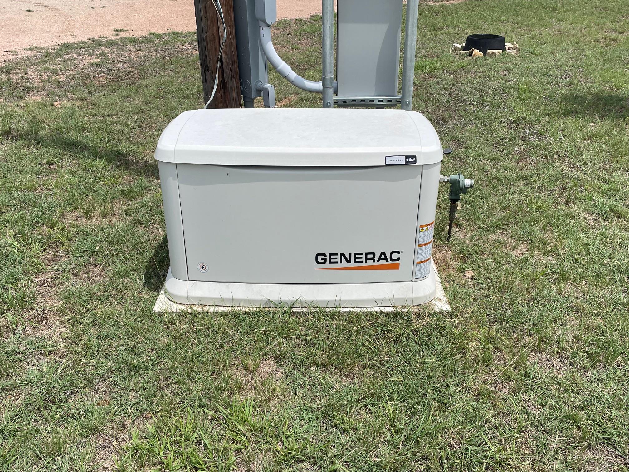 199 Middleton Rd, Spicewood, TX 78669