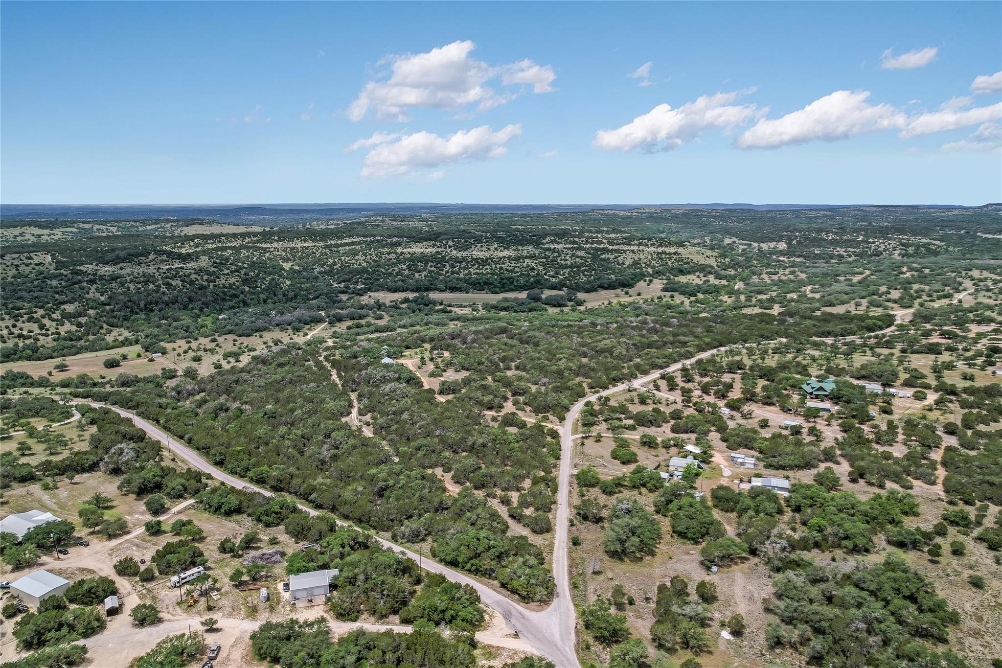 199 Middleton Rd, Spicewood, TX 78669