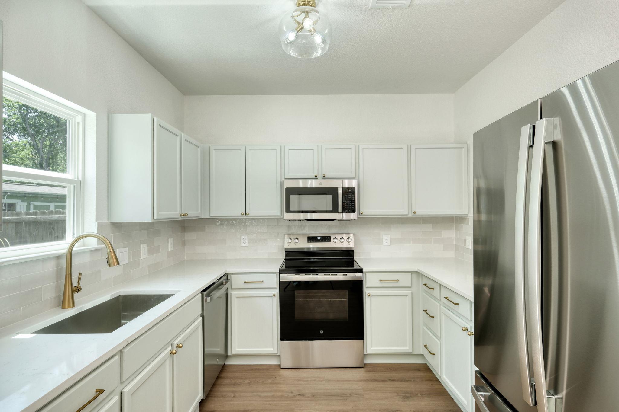 1006 E 3rd St, Georgetown, TX 78626