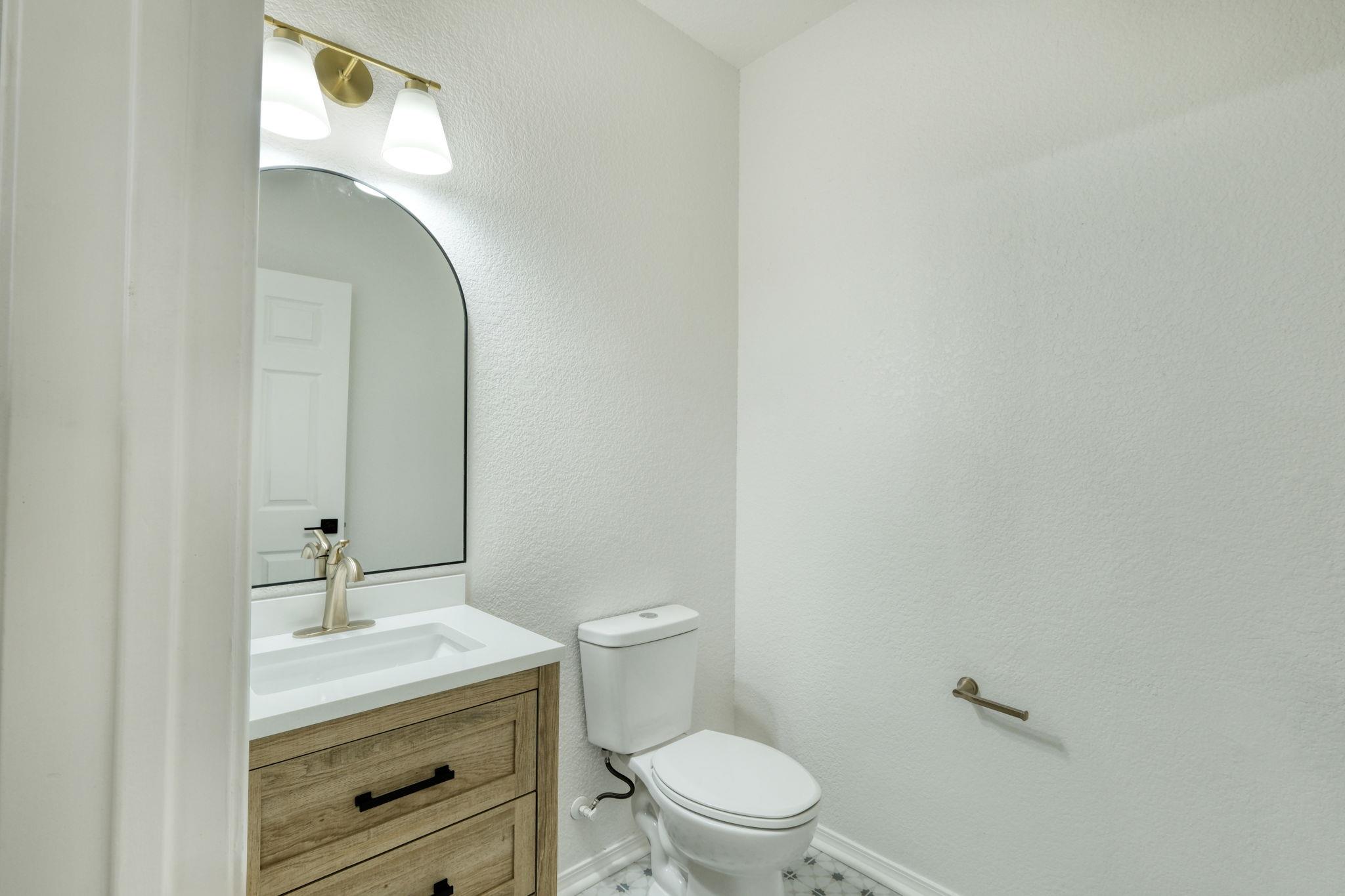 1006 E 3rd St, Georgetown, TX 78626