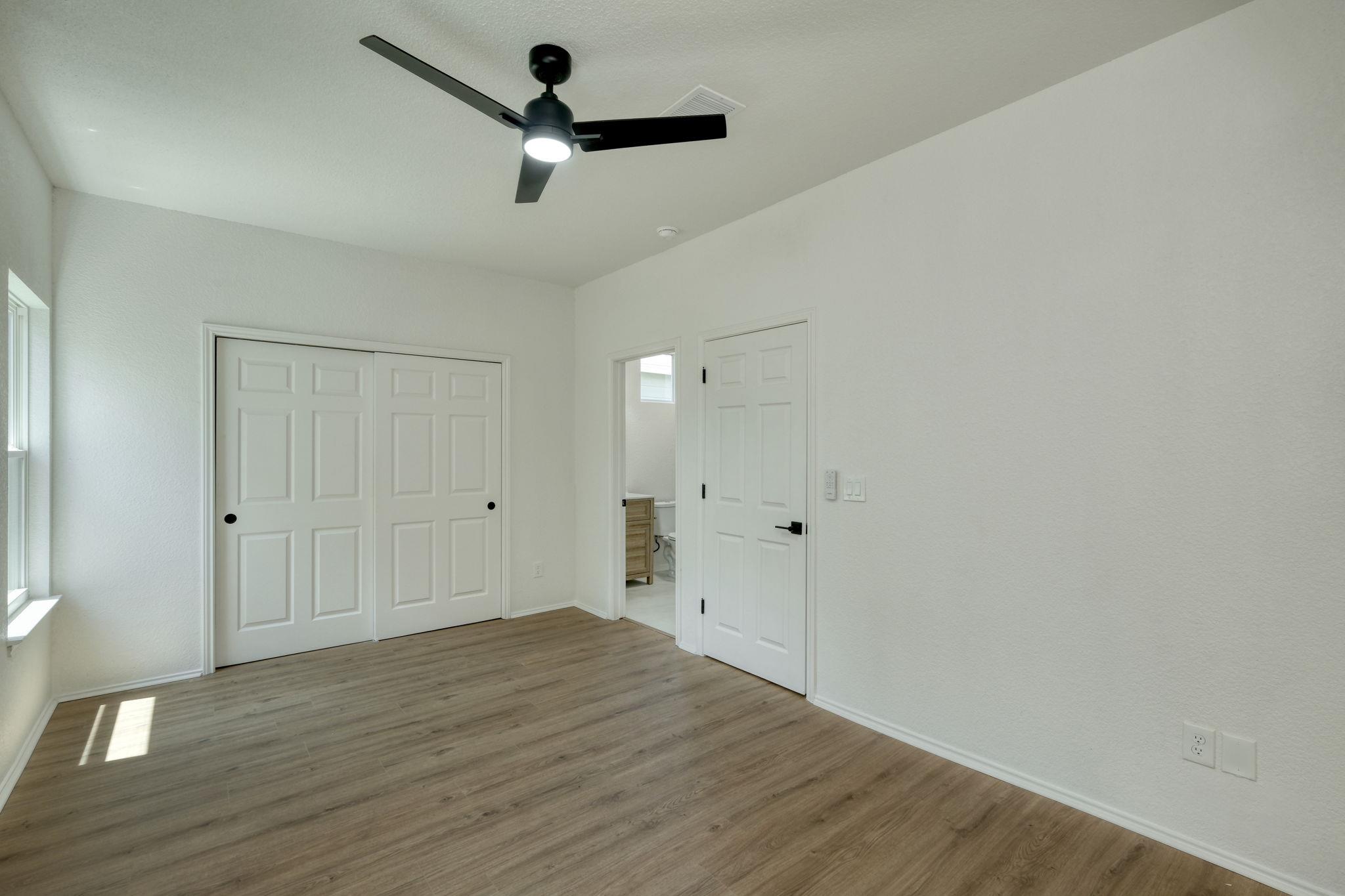 1006 E 3rd St, Georgetown, TX 78626