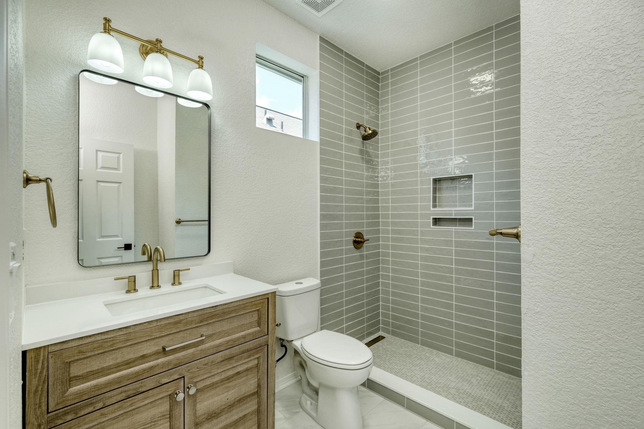 1006 E 3rd St, Georgetown, TX 78626