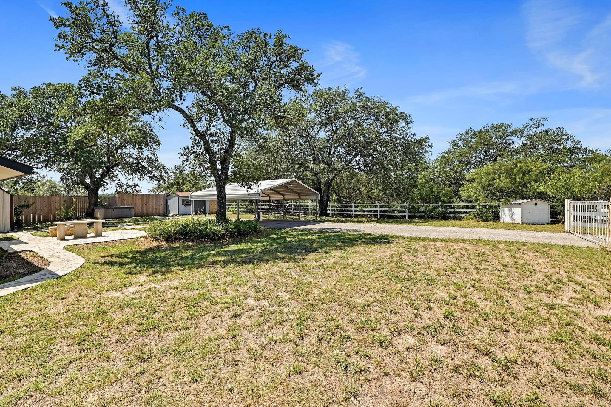 24701 Martin Ln, Spicewood, TX 78669