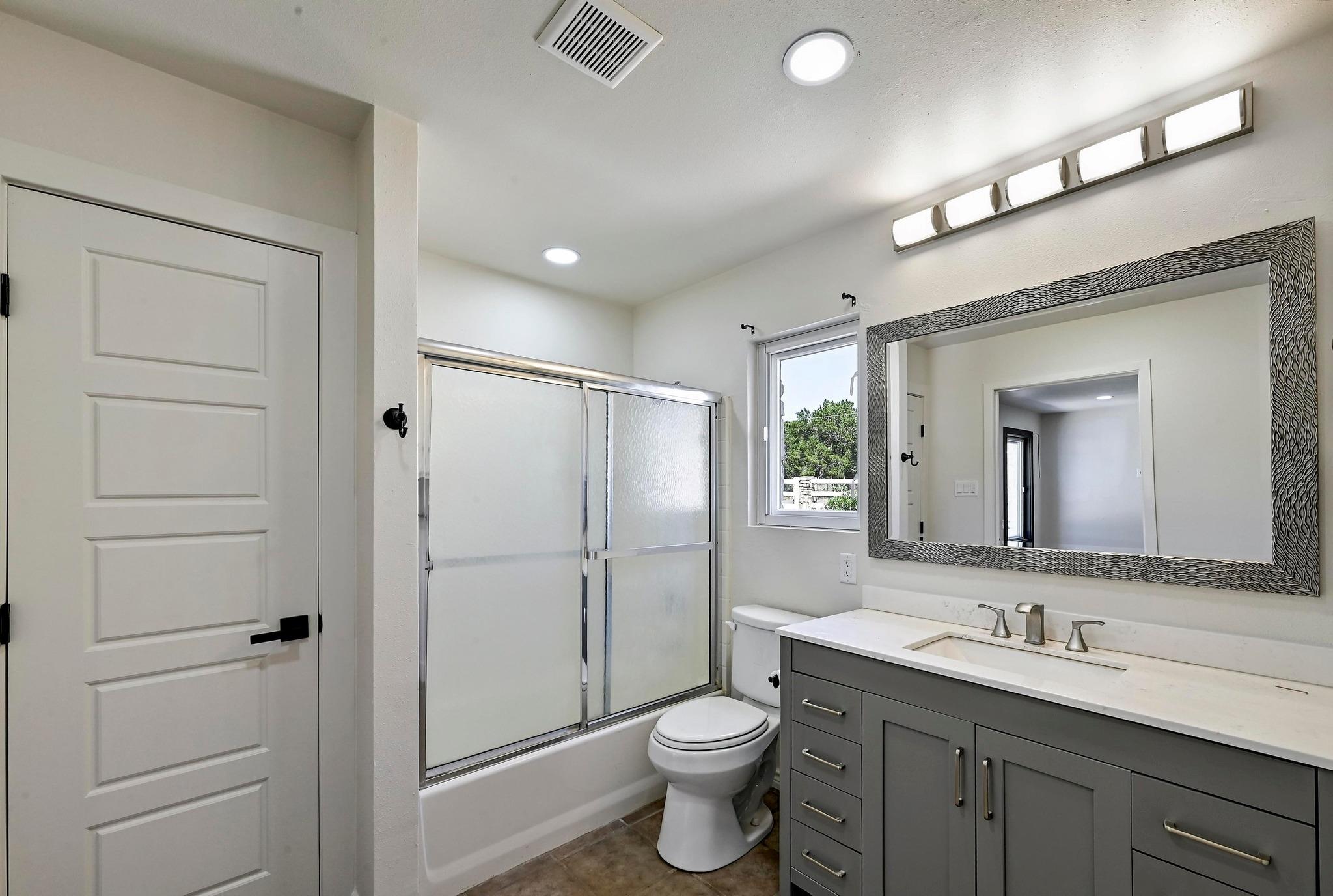 24701 Martin Ln, Spicewood, TX 78669