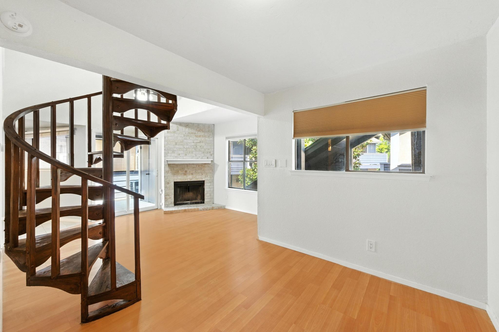 2500 Burleson Rd # 311, Austin, TX 78741