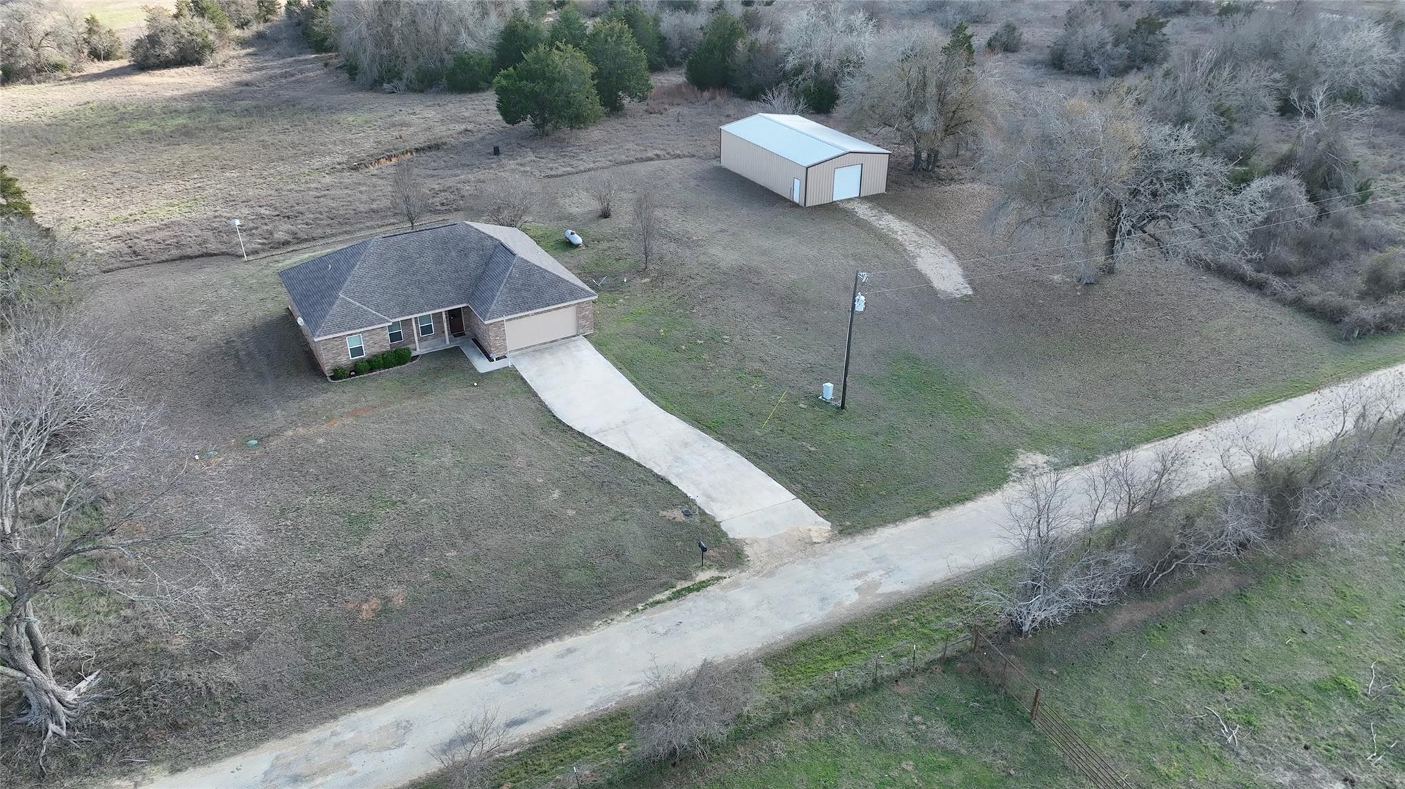 1504 County Road 459, Thorndale, TX 76577