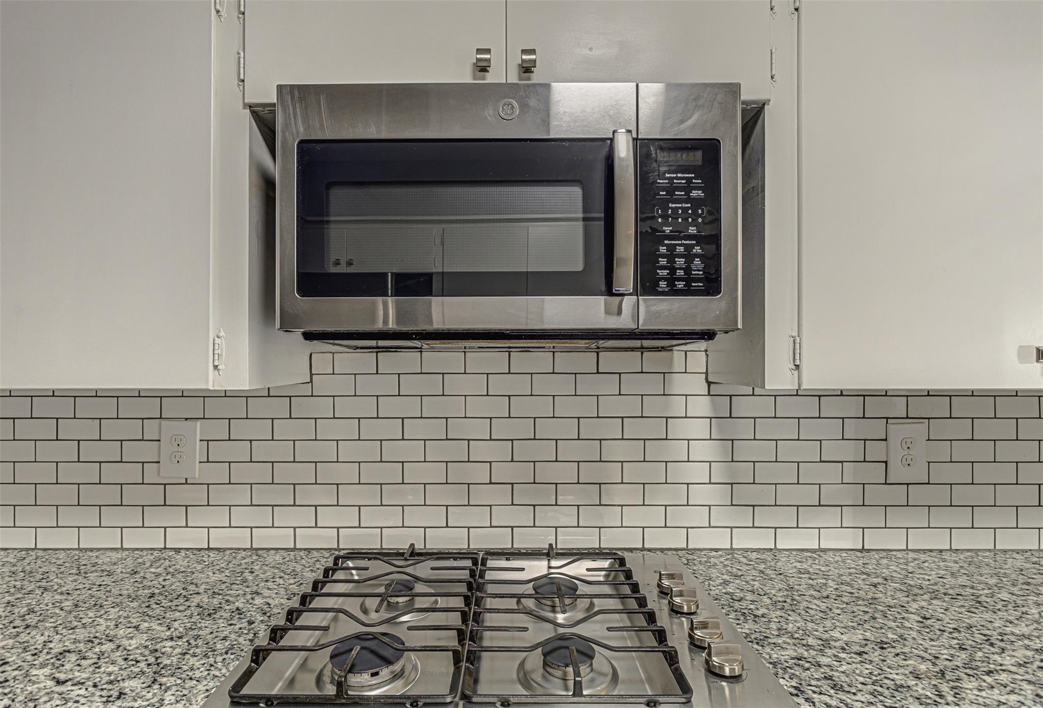 2001 Oakglen Dr, Austin, TX 78745