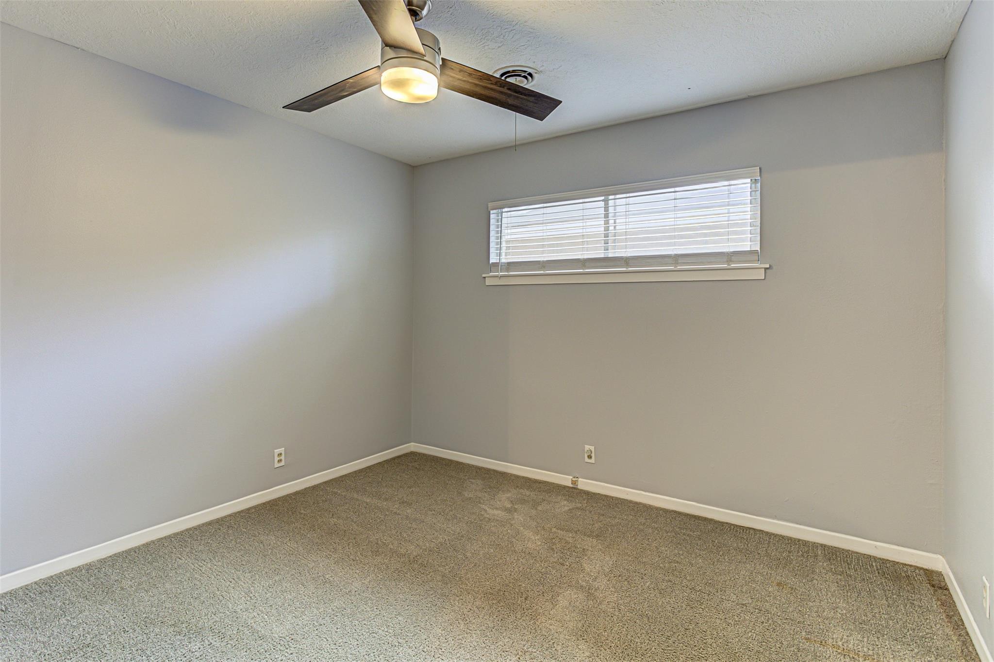 2001 Oakglen Dr, Austin, TX 78745