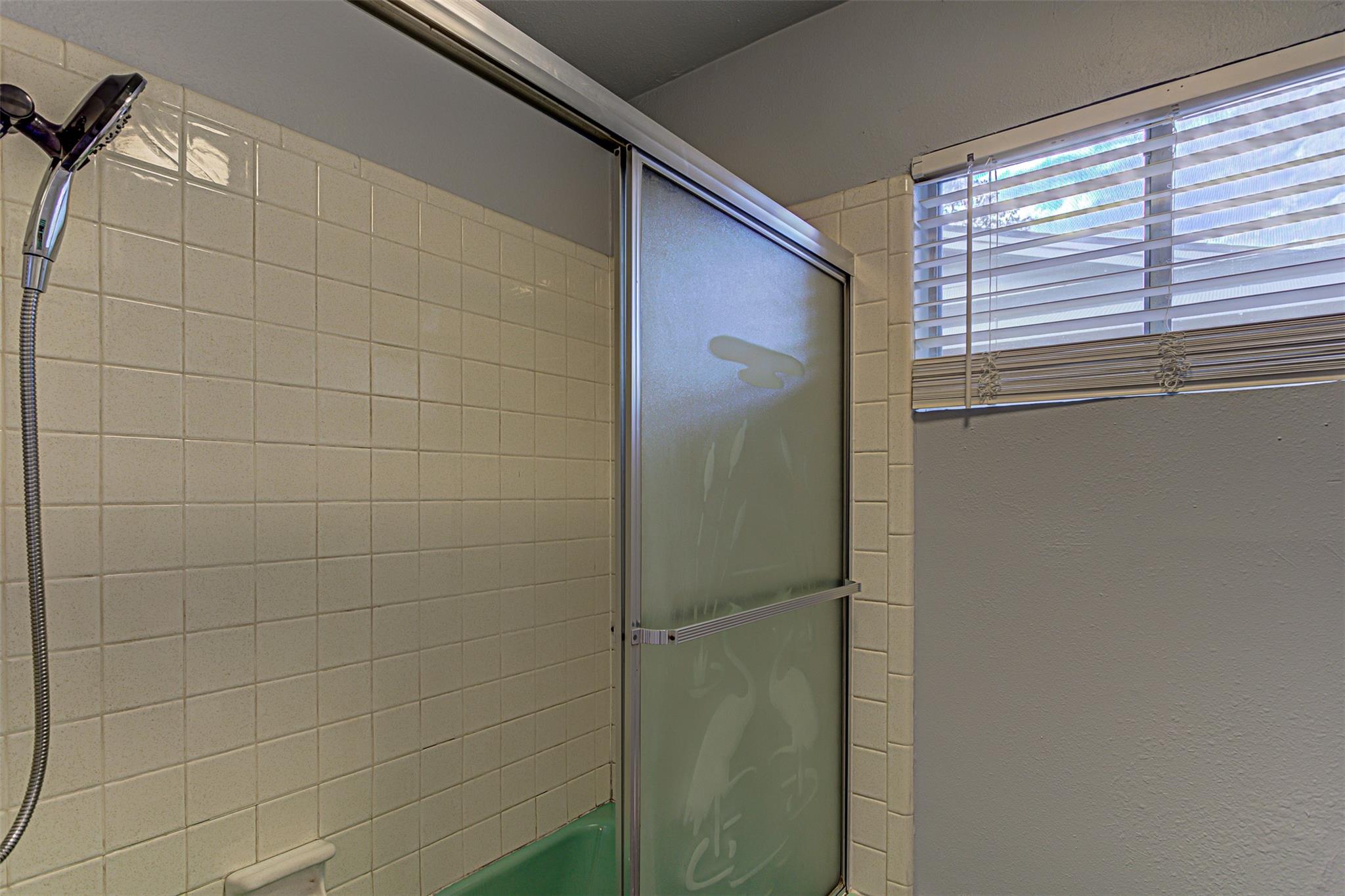 2001 Oakglen Dr, Austin, TX 78745