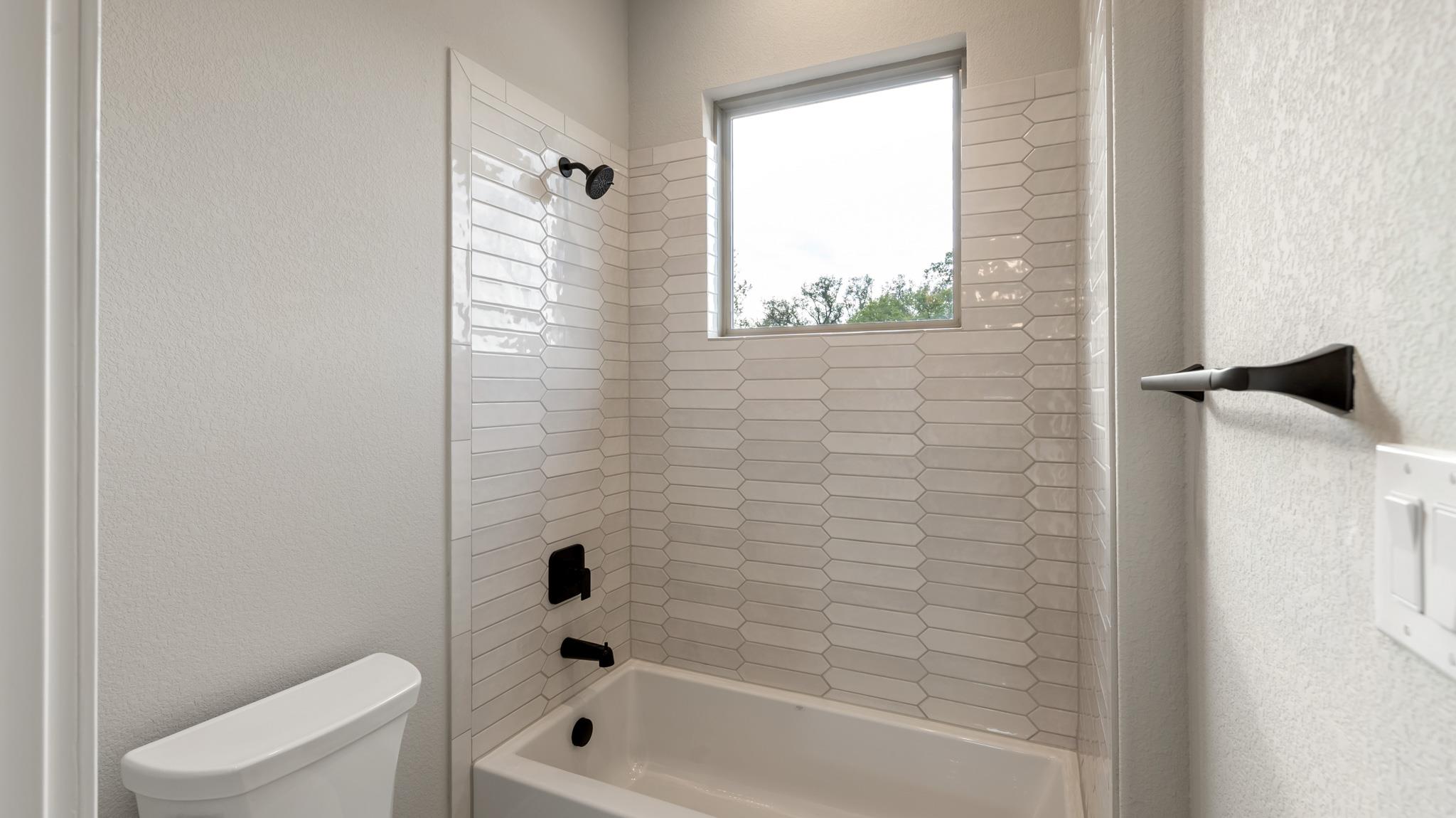 109 Lazy Oak Pl, Spicewood, TX 78669