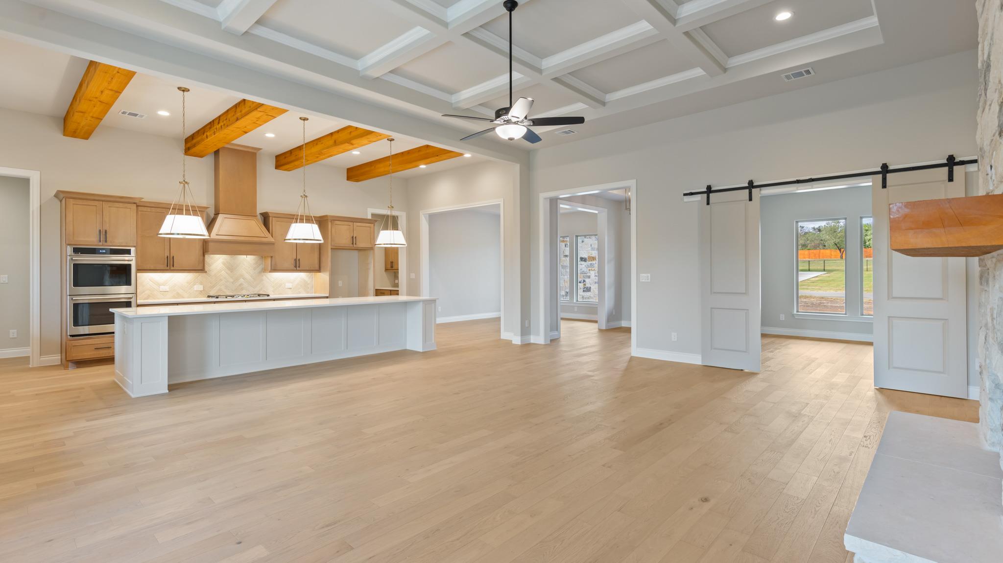 109 Lazy Oak Pl, Spicewood, TX 78669