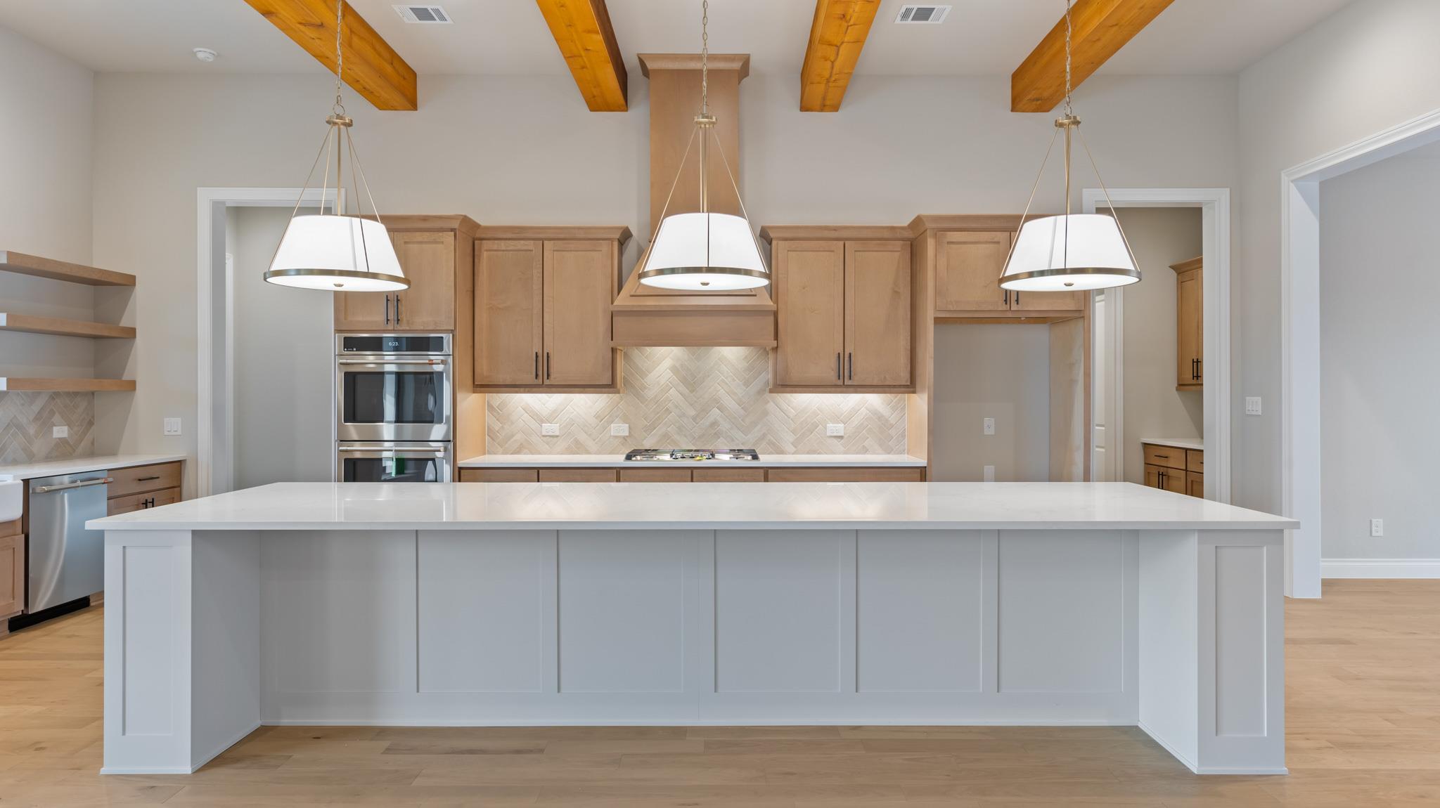 109 Lazy Oak Pl, Spicewood, TX 78669