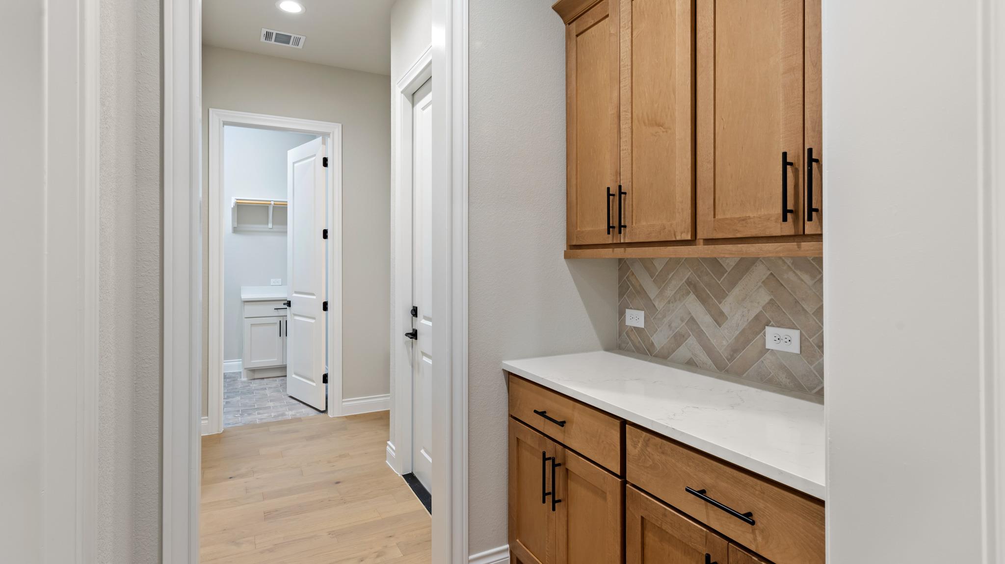 109 Lazy Oak Pl, Spicewood, TX 78669