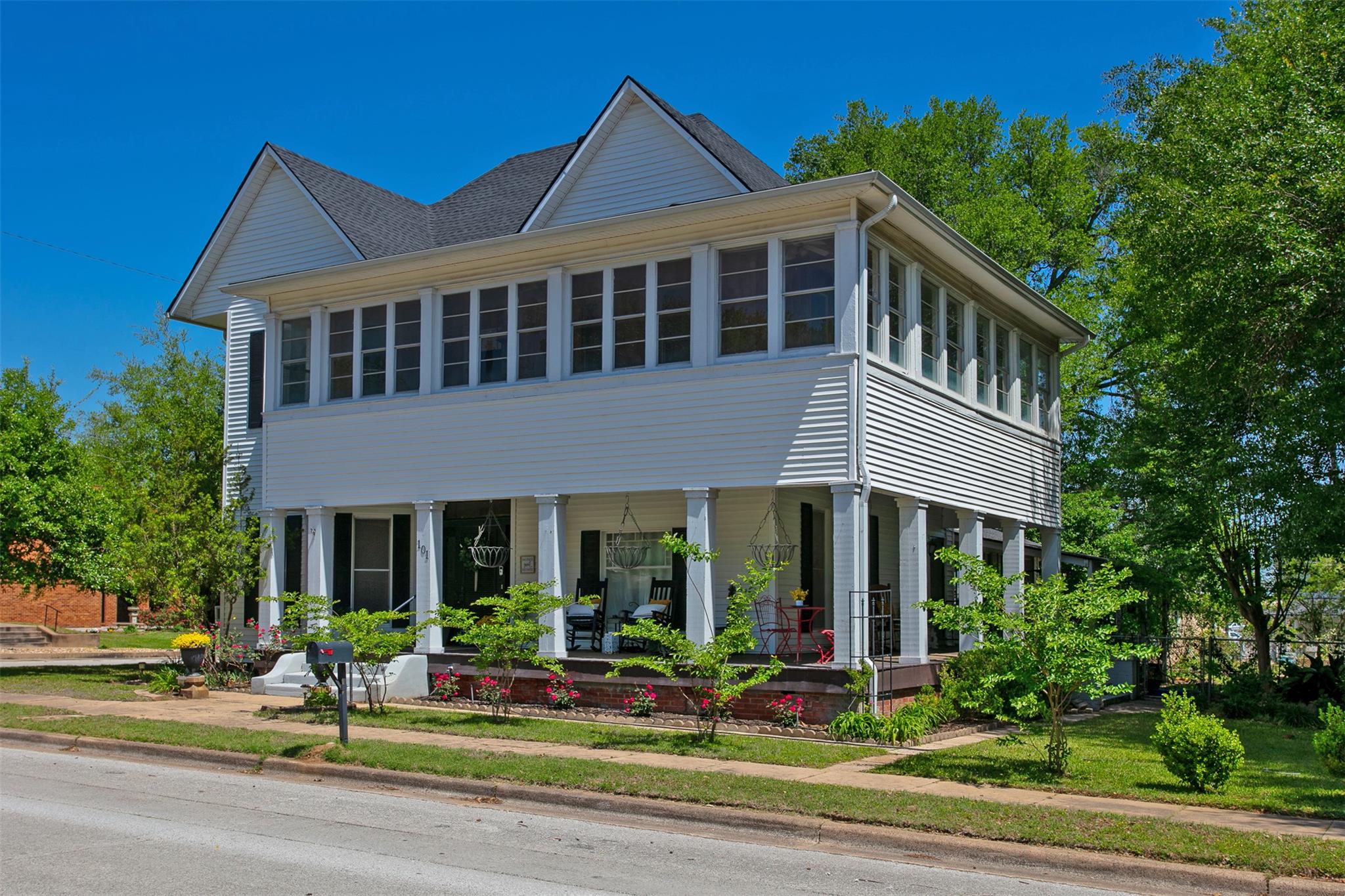 101 S Thomas Street St, Caldwell, TX 77836