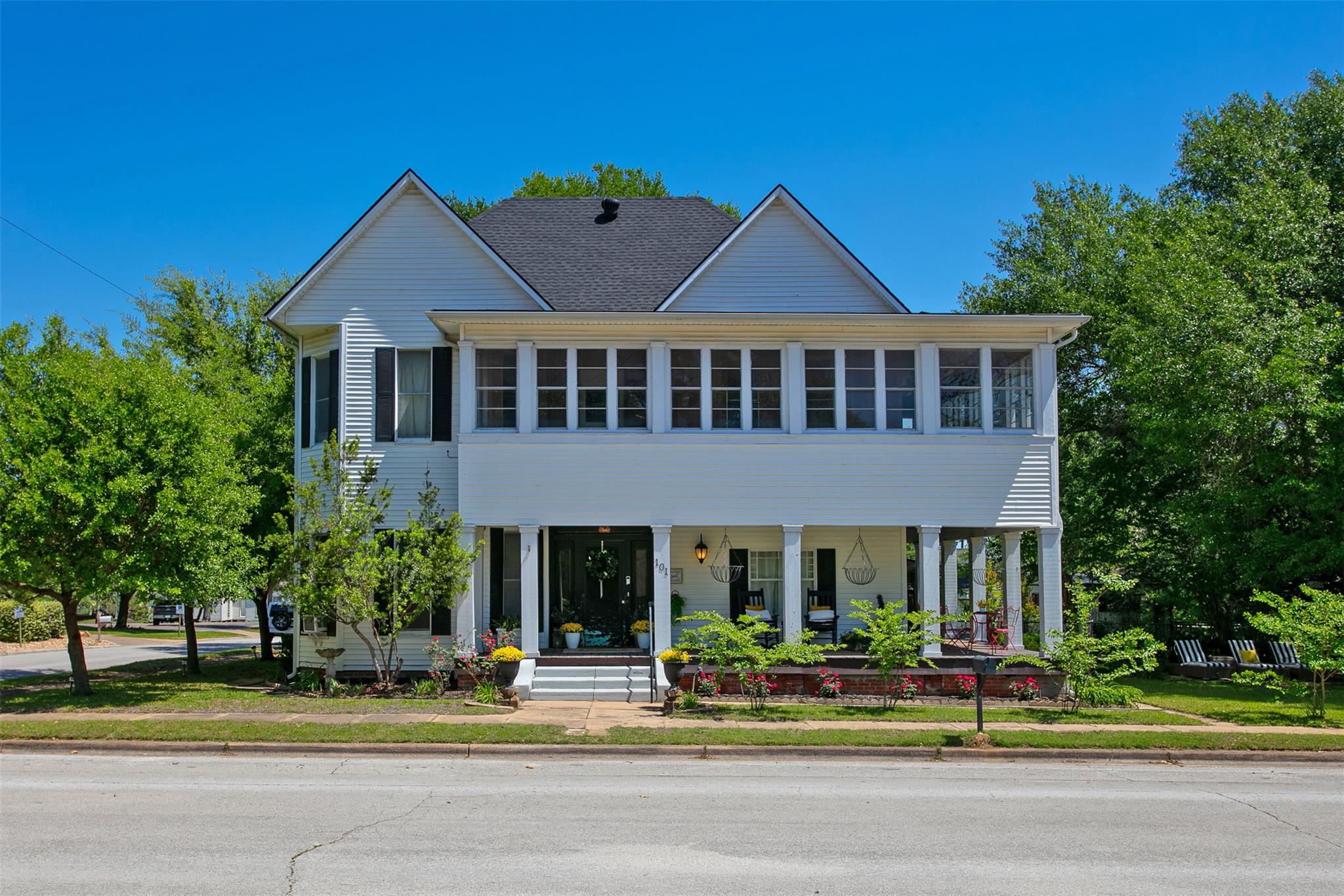 101 S Thomas Street St, Caldwell, TX 77836