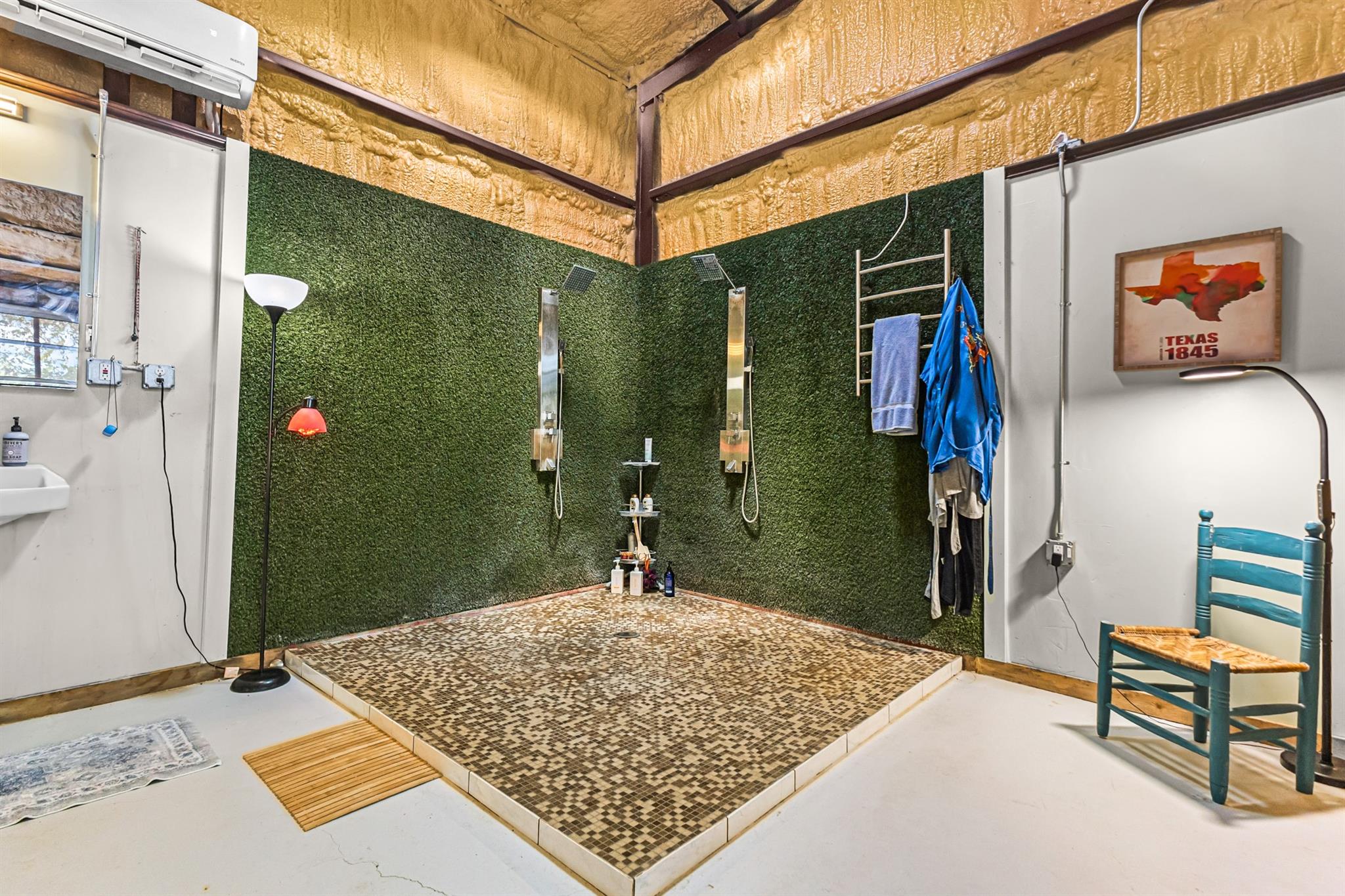 218 Alexandra Ln, Dale, TX 78616