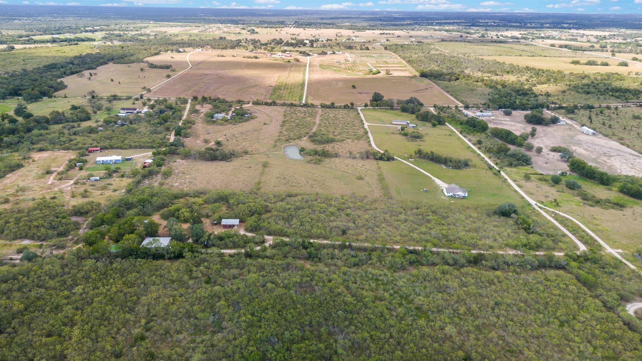 218 Alexandra Ln, Dale, TX 78616