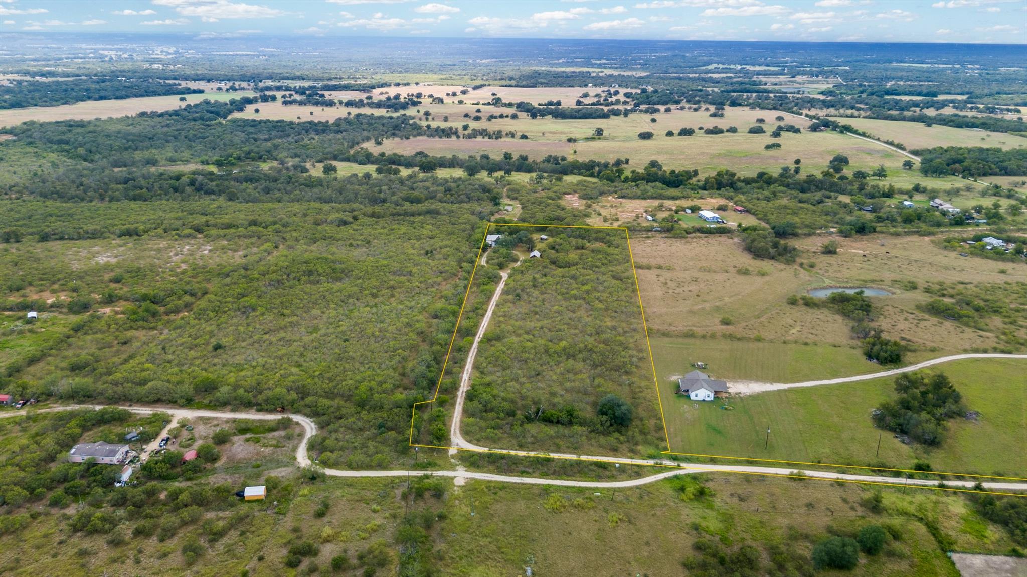 218 Alexandra Ln, Dale, TX 78616