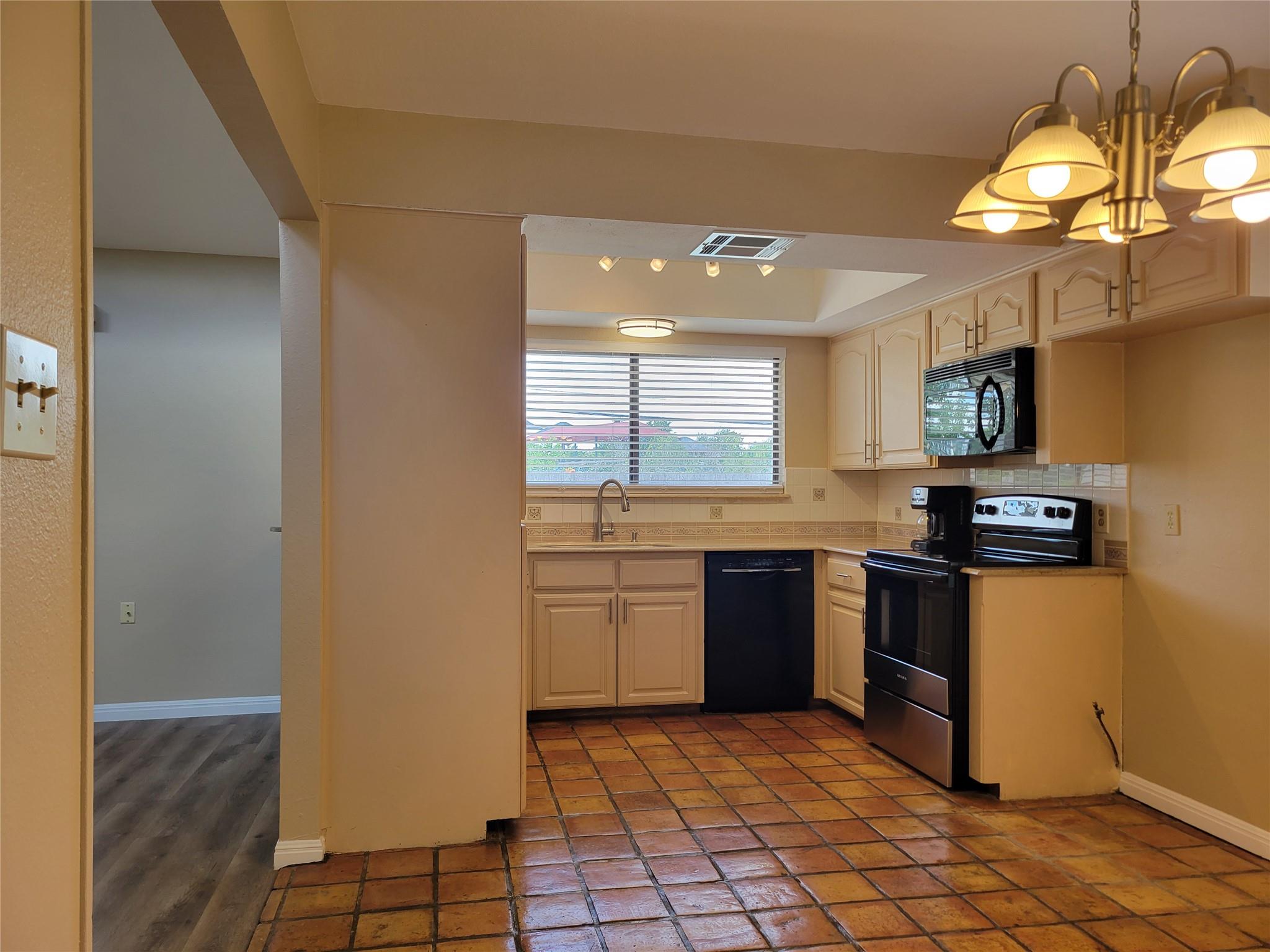 2008 Meadow Brook Dr, Round Rock, TX 78664