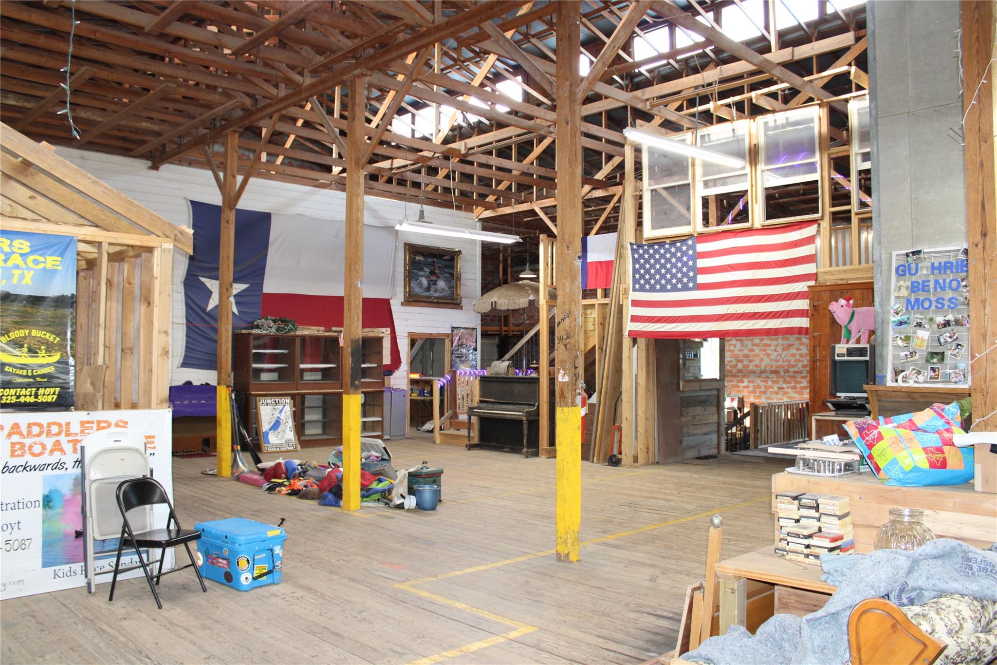 702 pecan St, Junction, TX 76849