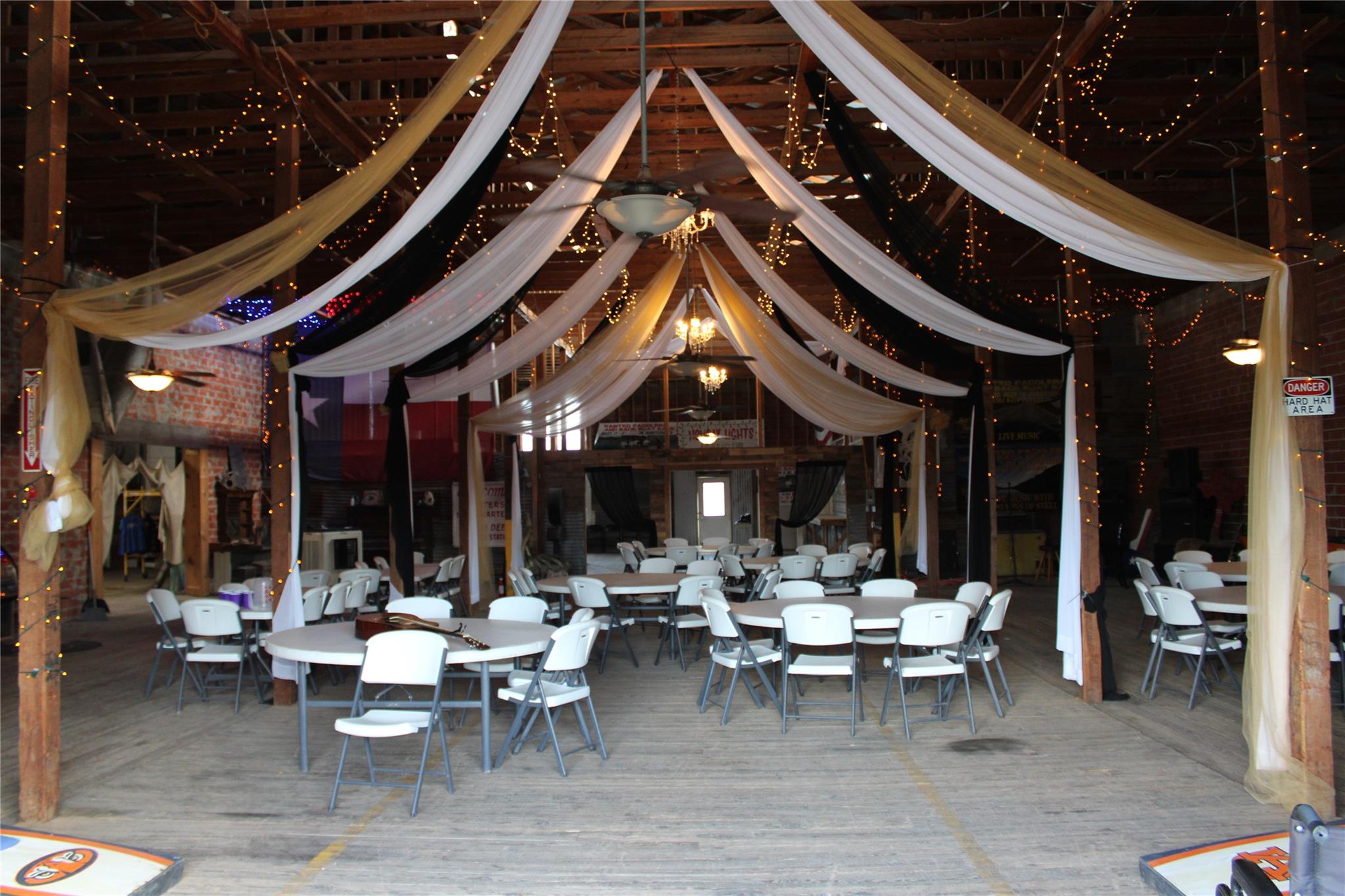 702 pecan St, Junction, TX 76849