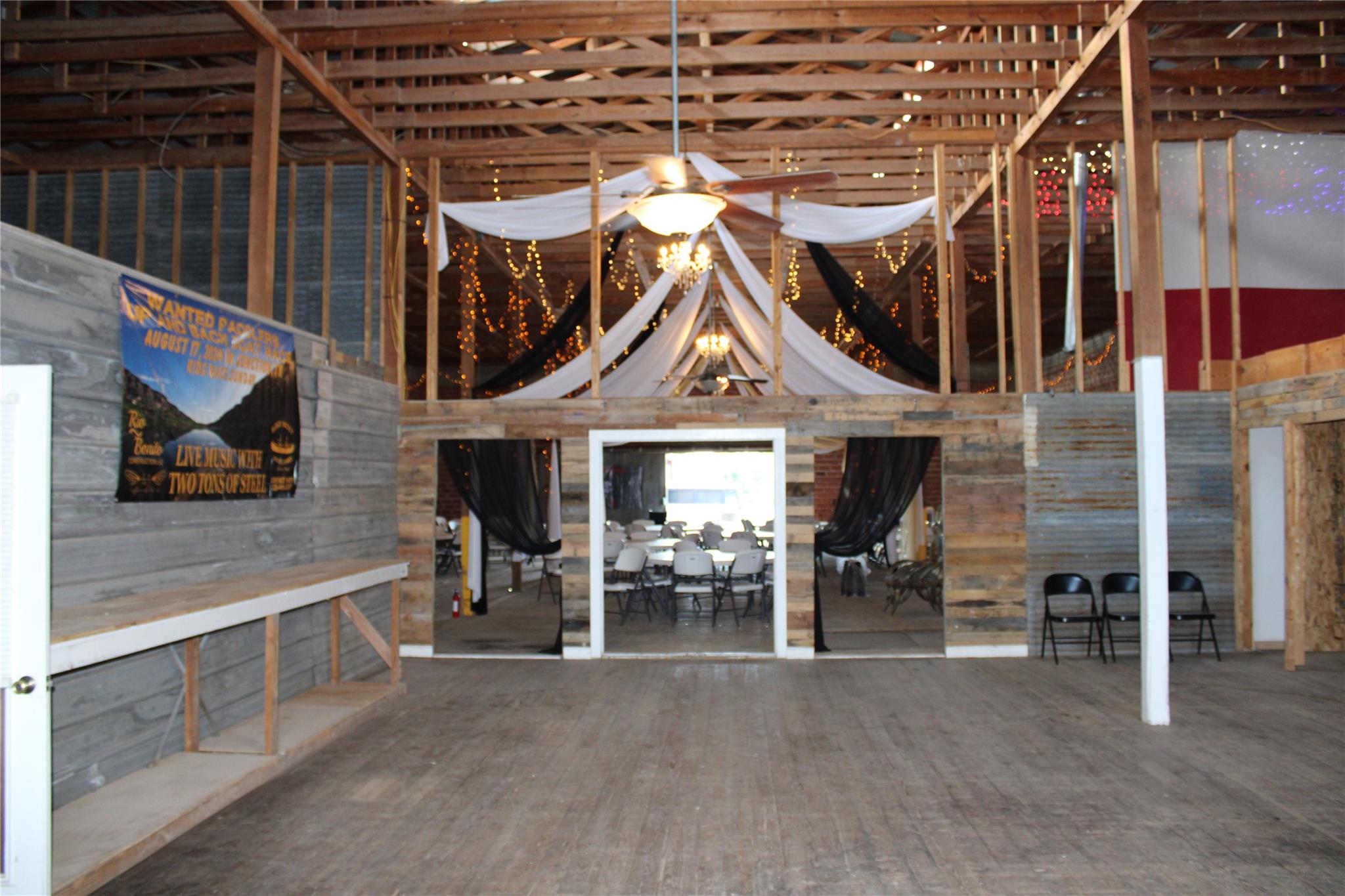 702 pecan St, Junction, TX 76849