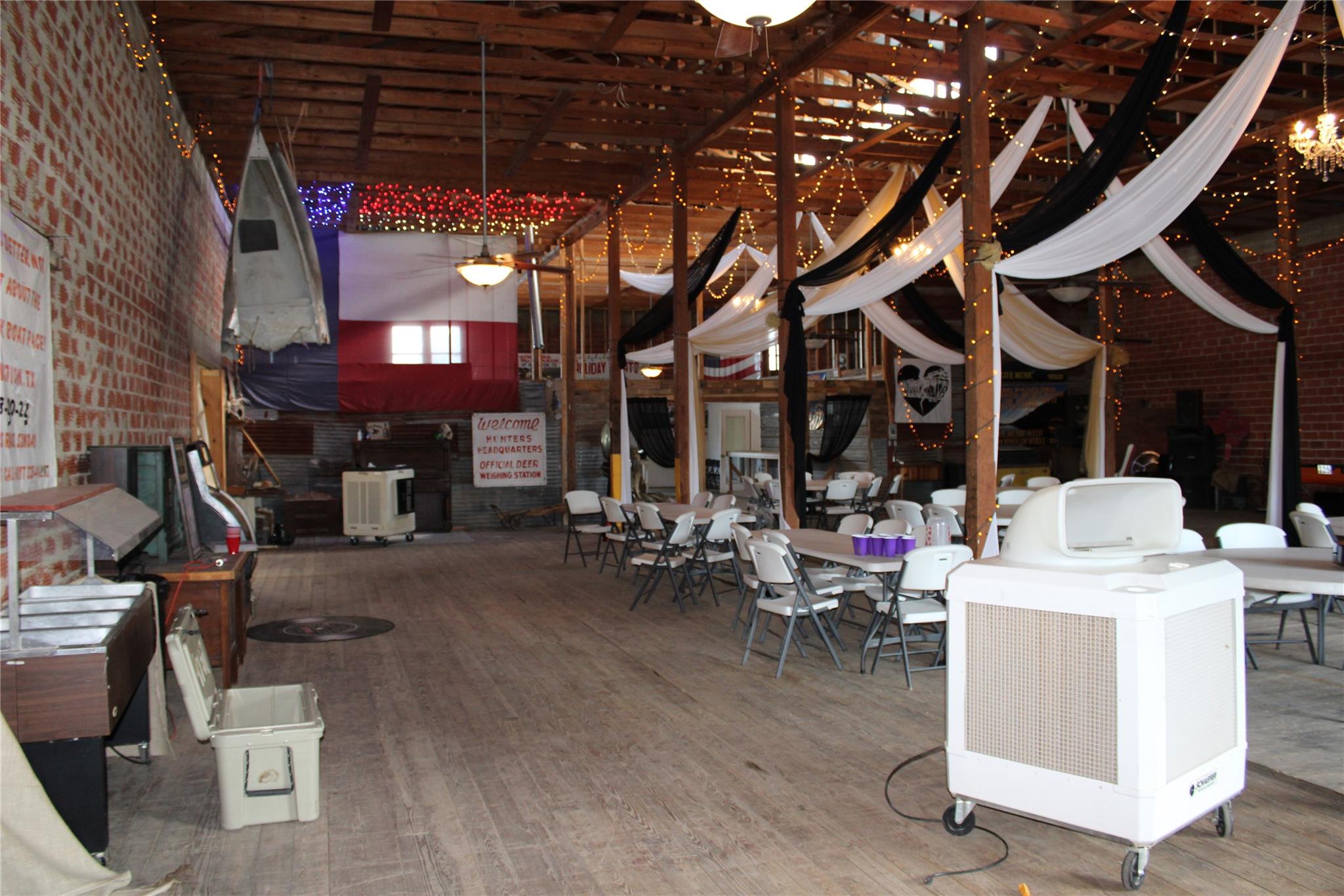 702 pecan St, Junction, TX 76849