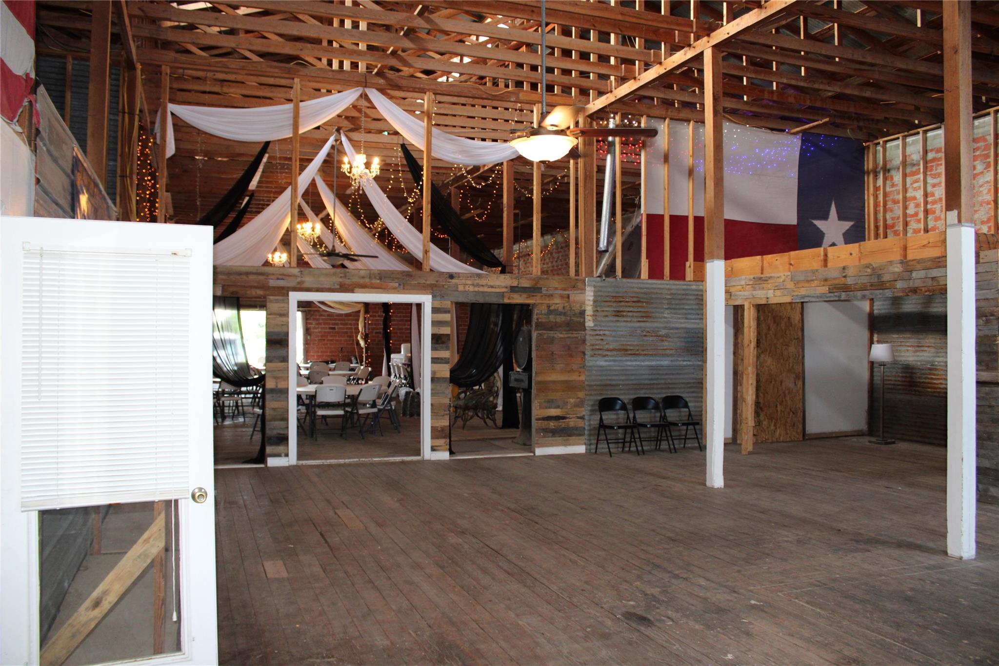 702 pecan St, Junction, TX 76849