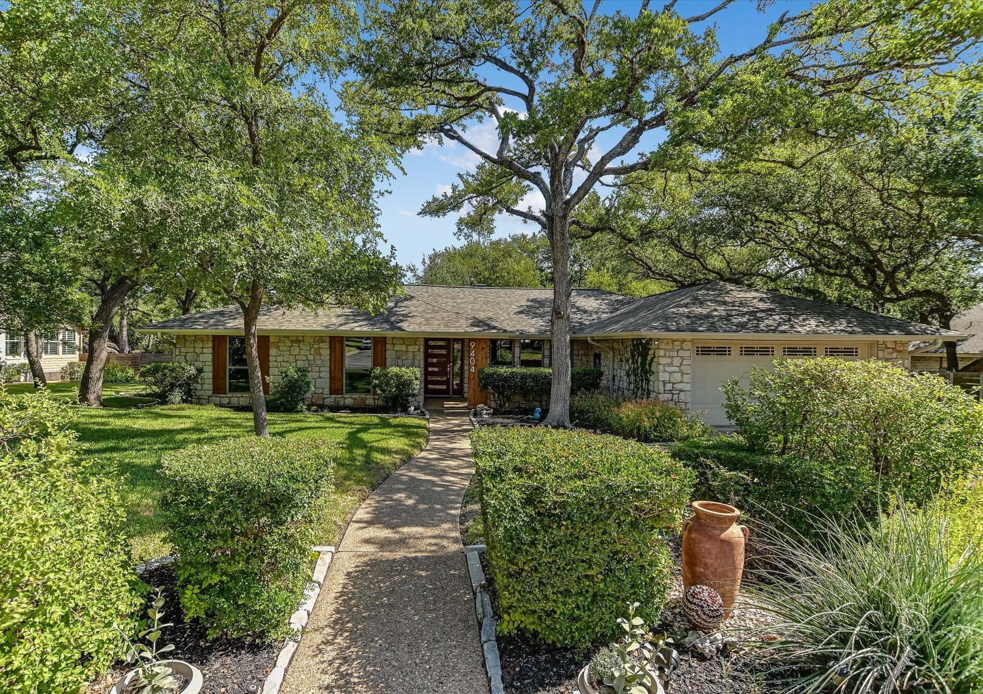 9404 Topridge Dr, Austin, TX 78750