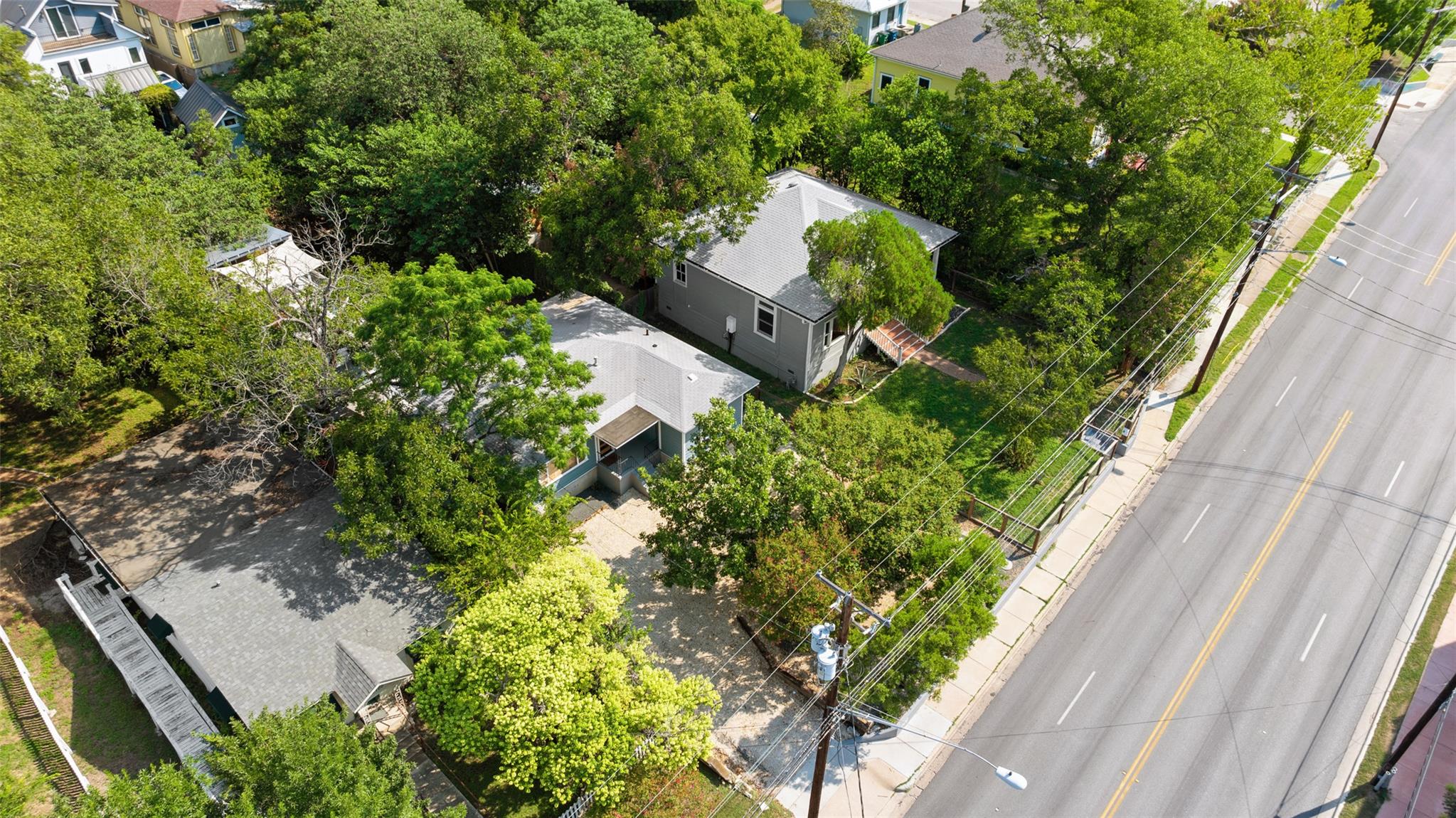 2104 E Martin Luther King Jr Blvd, Austin, TX 78702