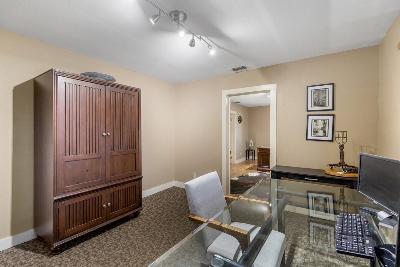 322 Cheatham St, San Marcos, TX 78666