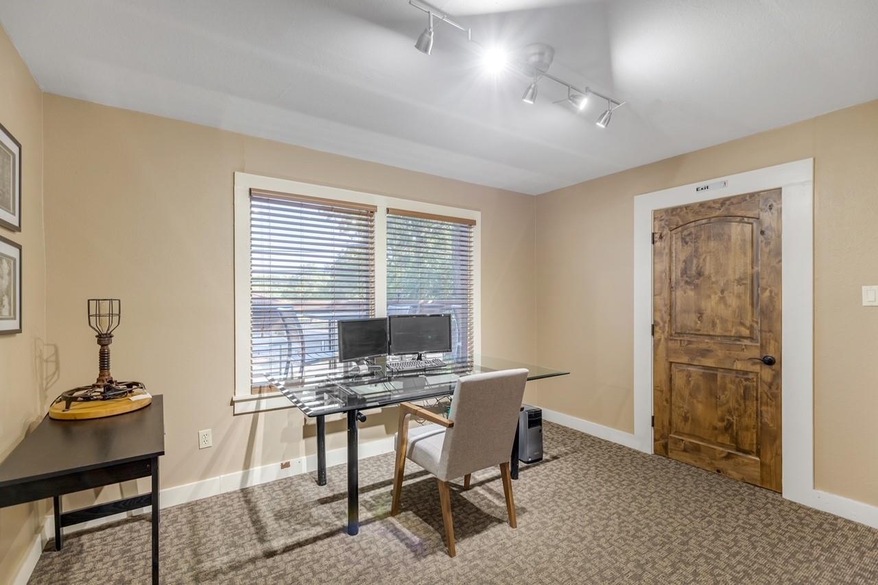 322 Cheatham St, San Marcos, TX 78666